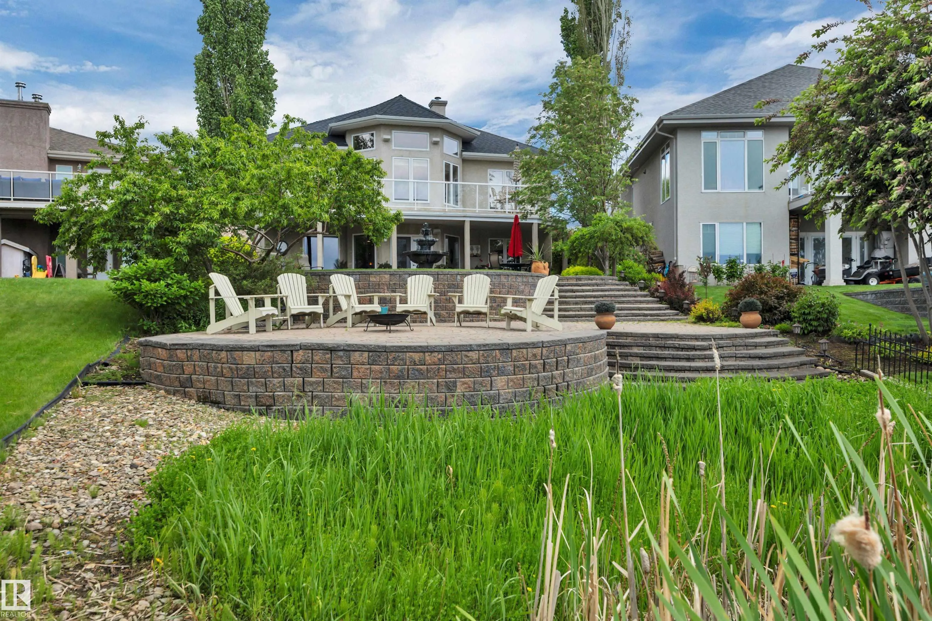 38 SHORES Drive