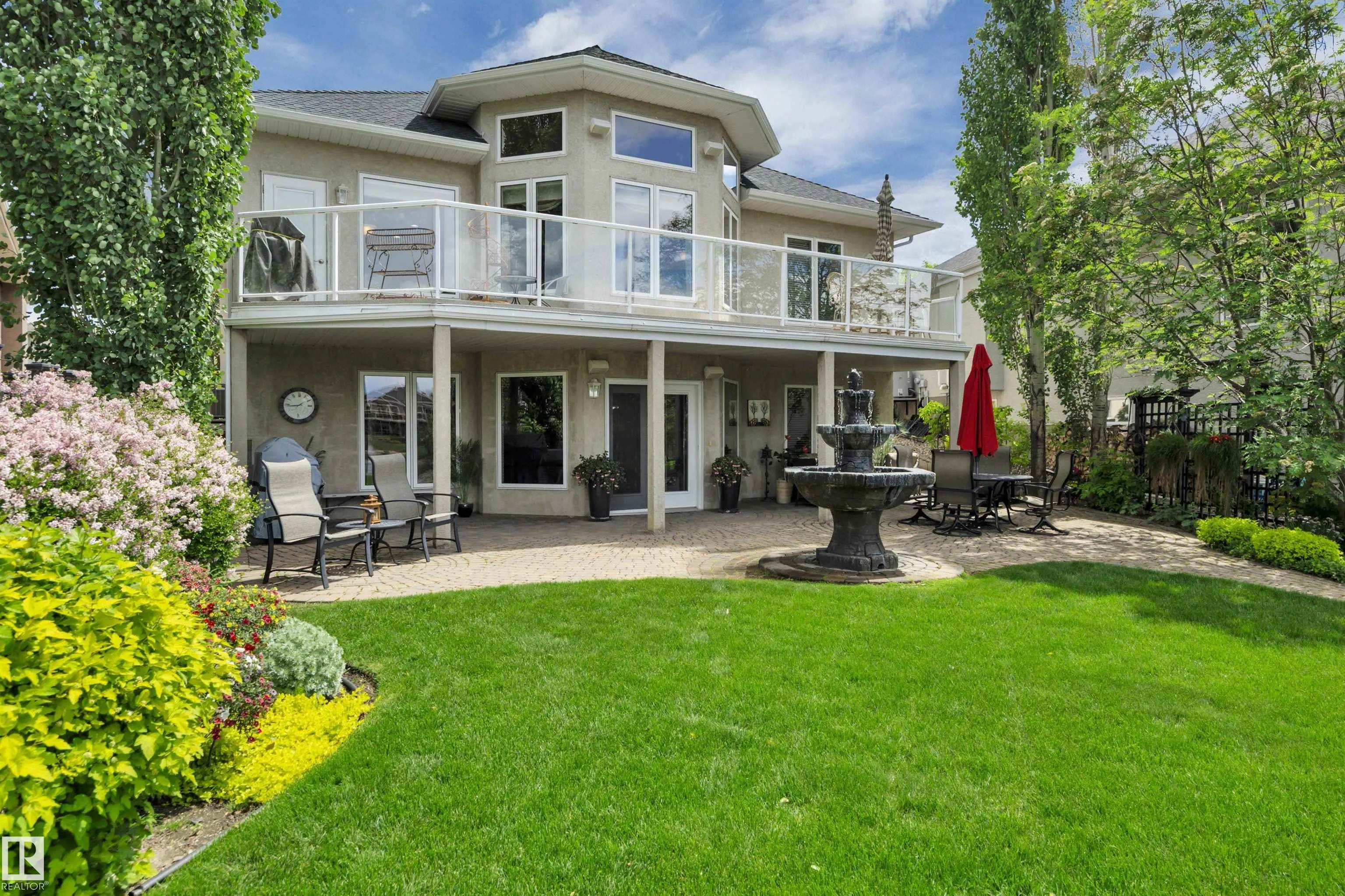 38 SHORES Drive