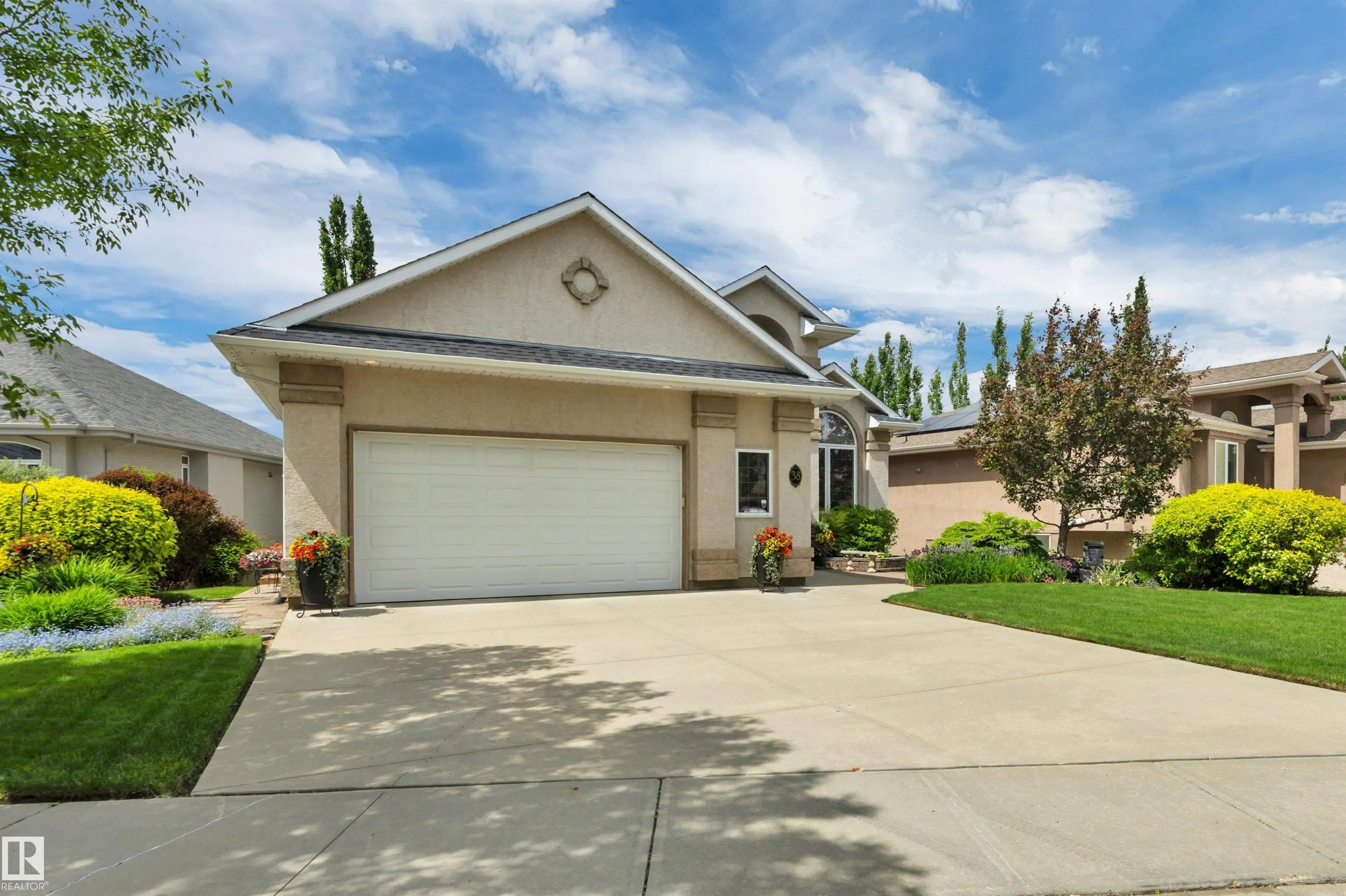 38 SHORES Drive