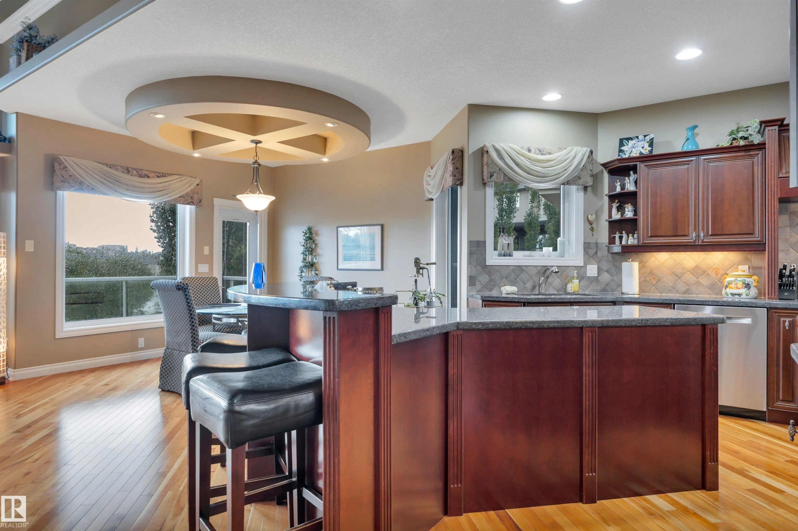 38 SHORES Drive