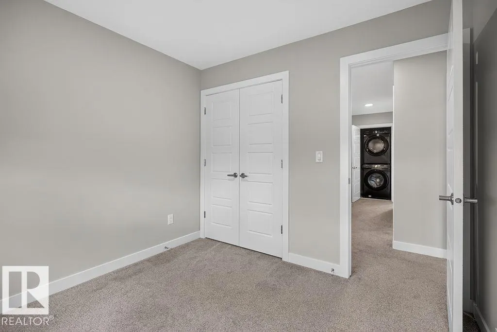 33 SIENNA Boulevard