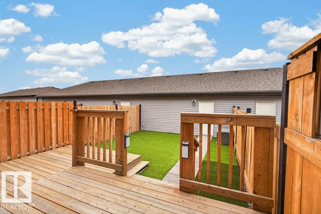 33 SIENNA Boulevard