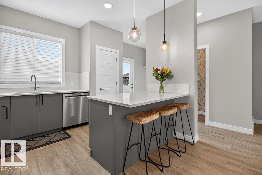 33 SIENNA Boulevard