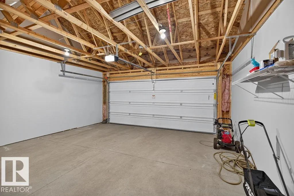 33 SIENNA Boulevard