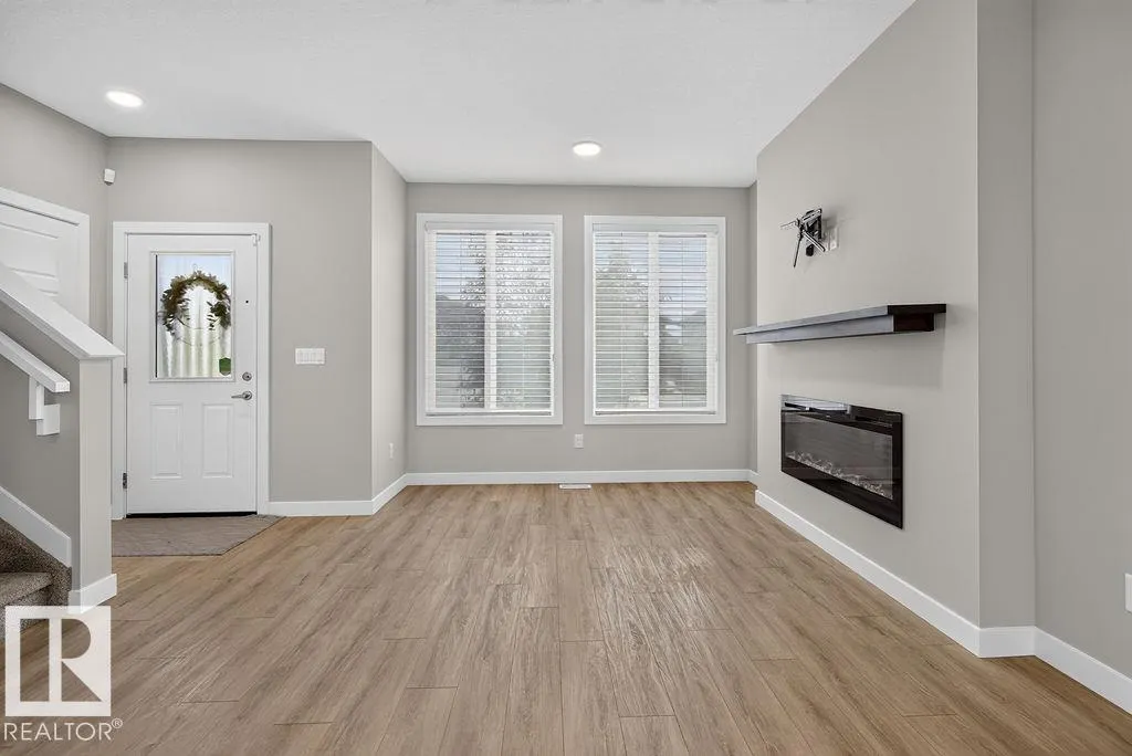 33 SIENNA Boulevard