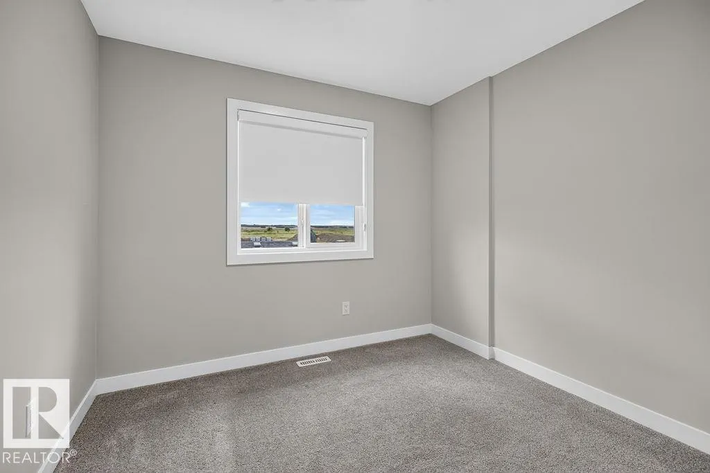 33 SIENNA Boulevard