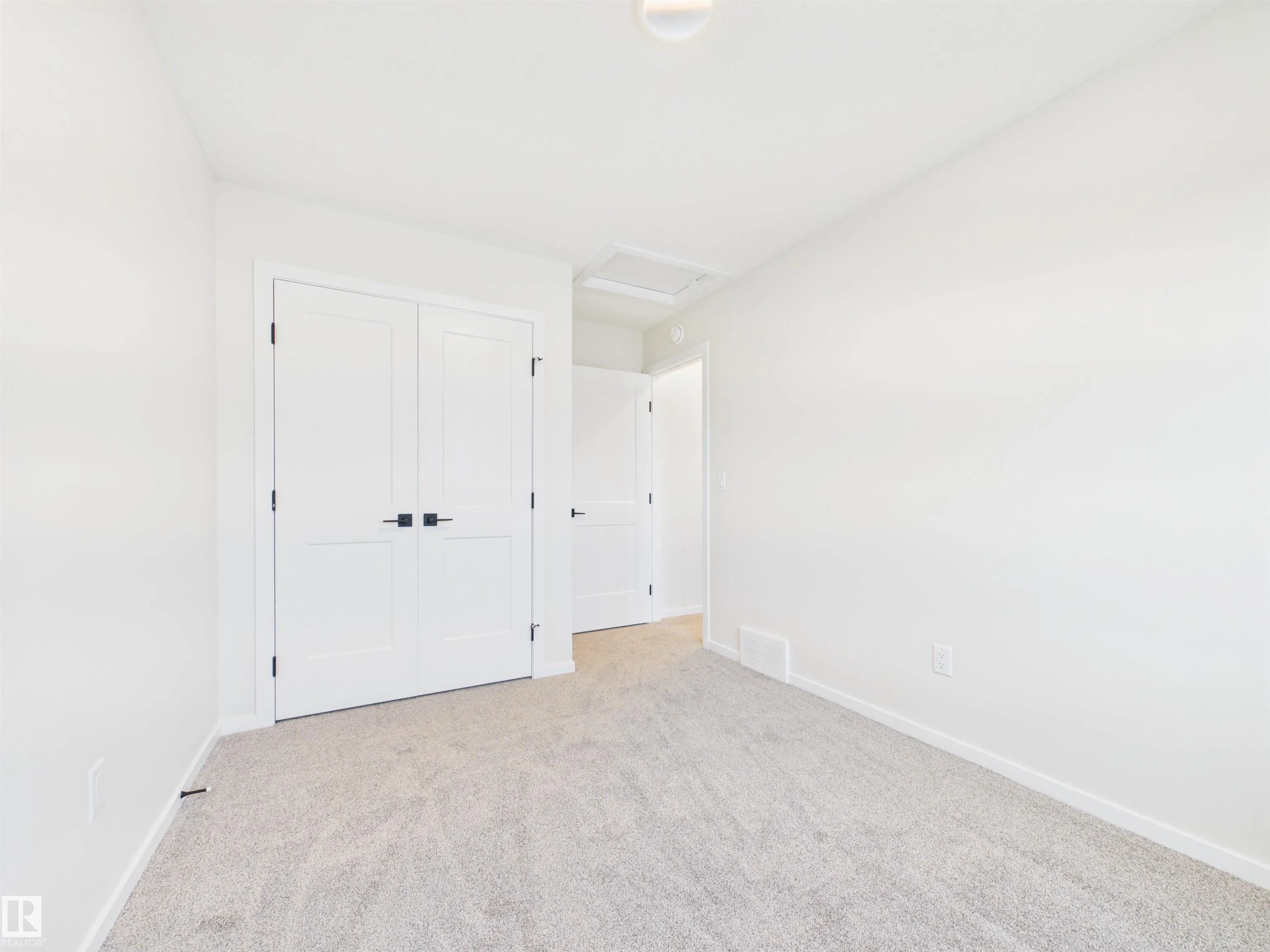 87 SERENO Lane