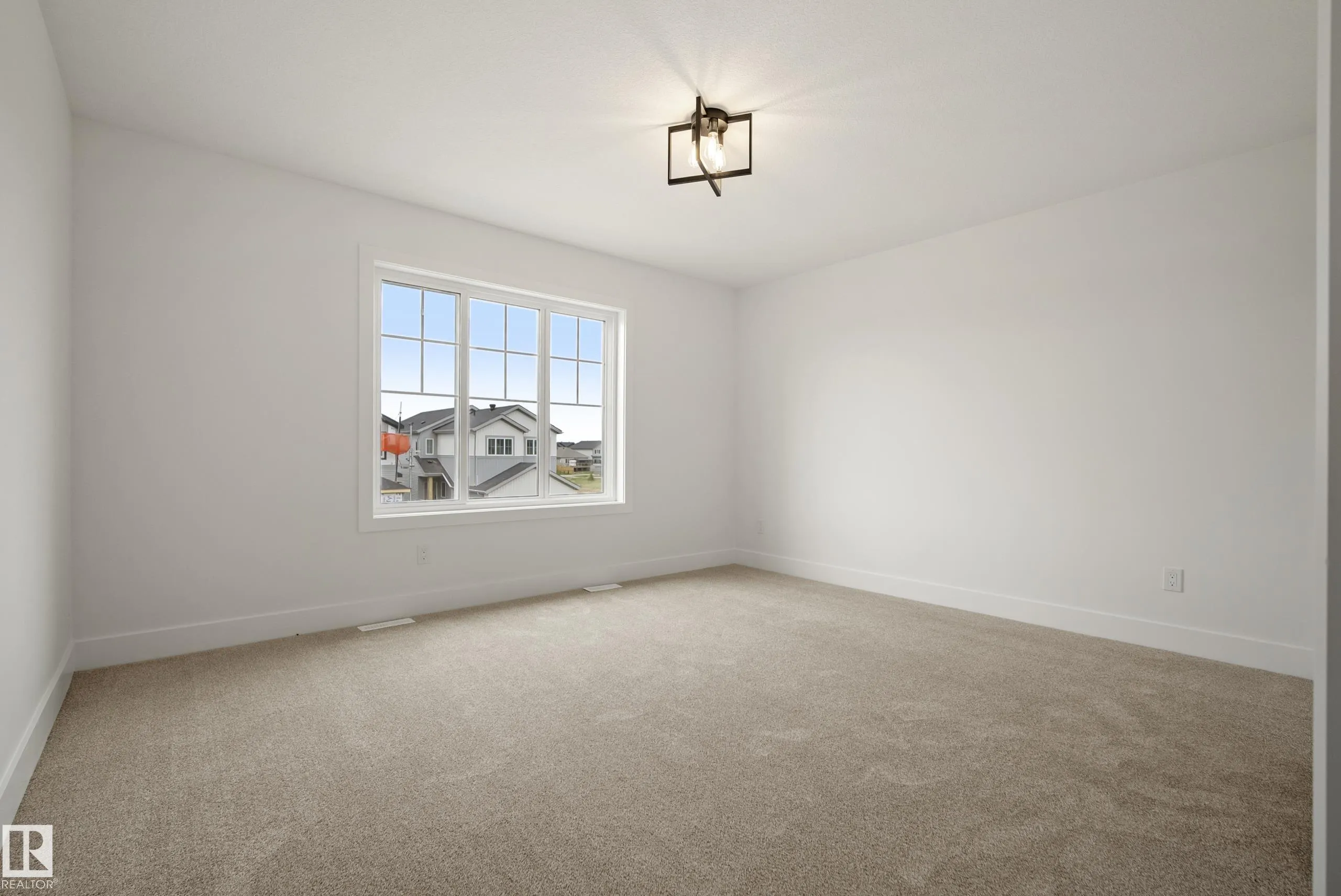 113 Caledon Crescent