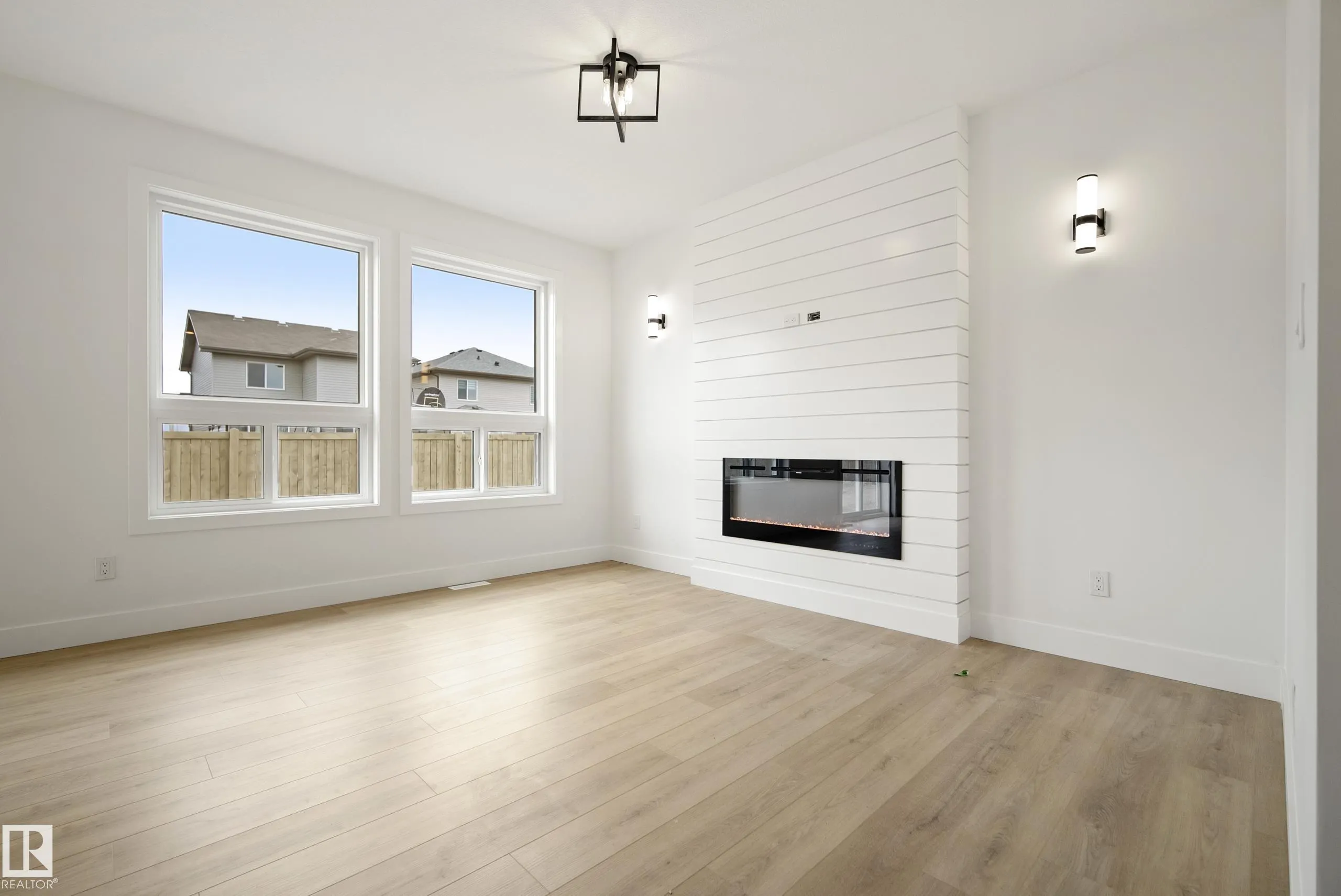 113 Caledon Crescent