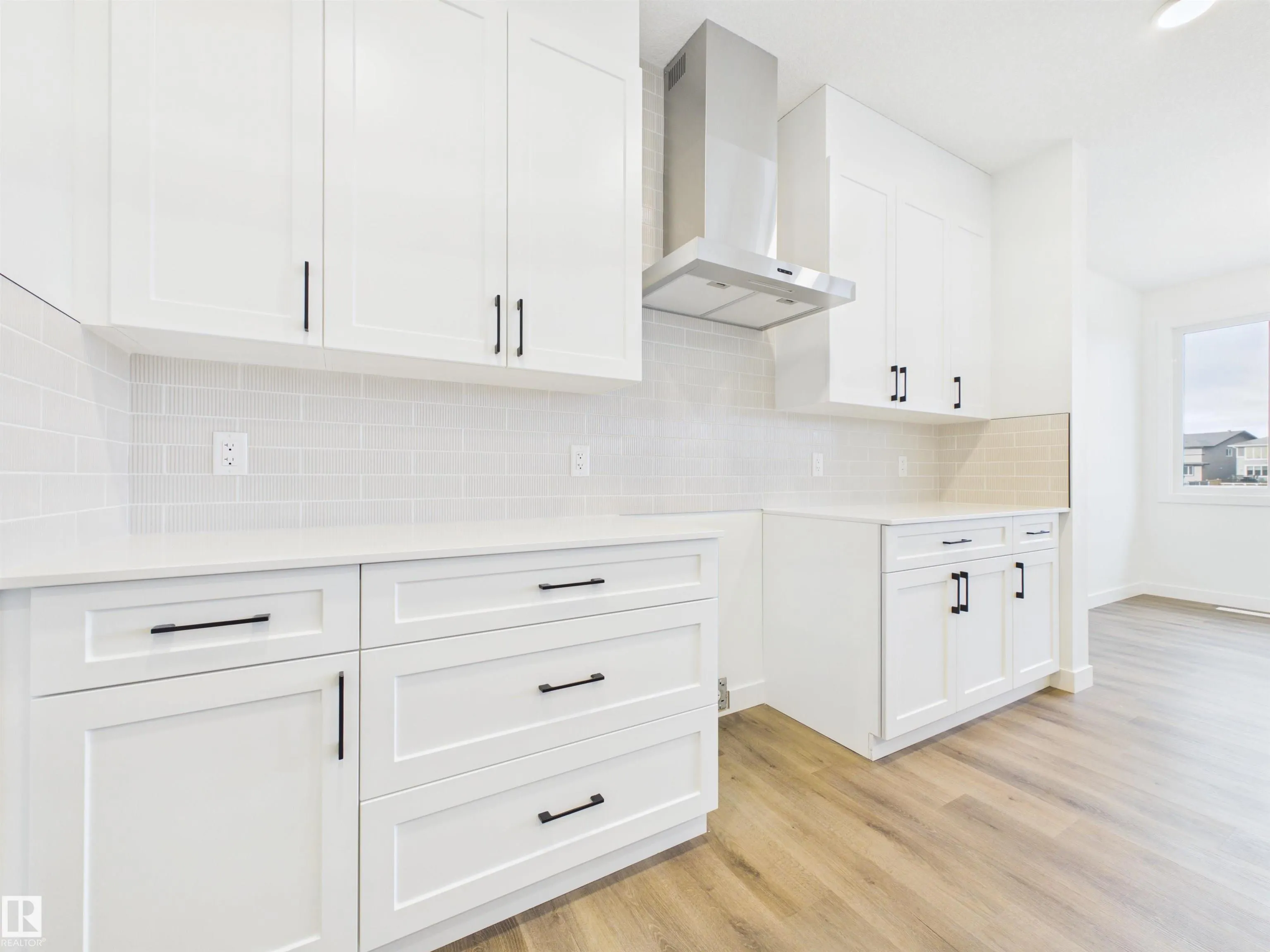 120 CALEDON Crescent