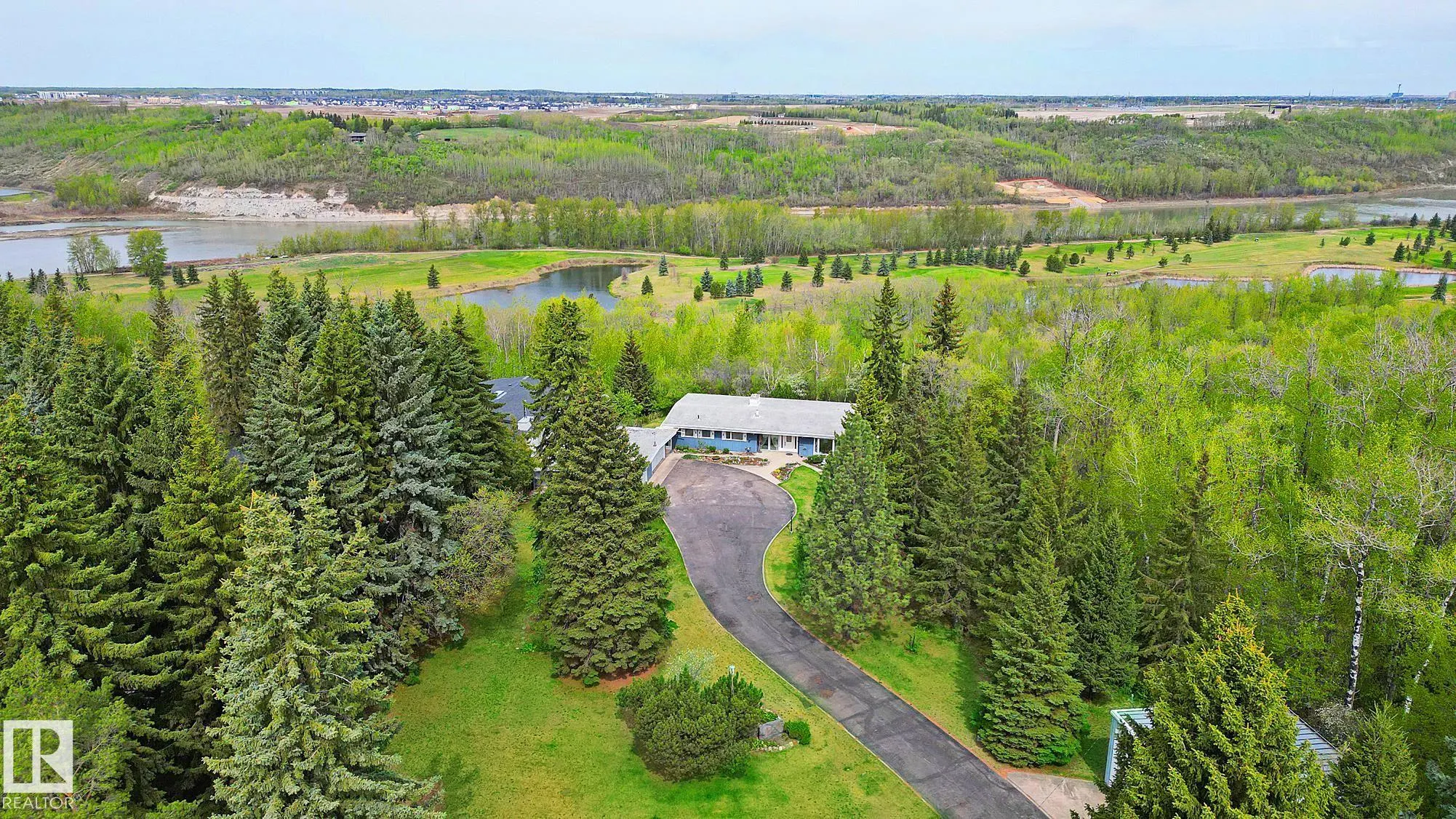 140 WINDERMERE Drive