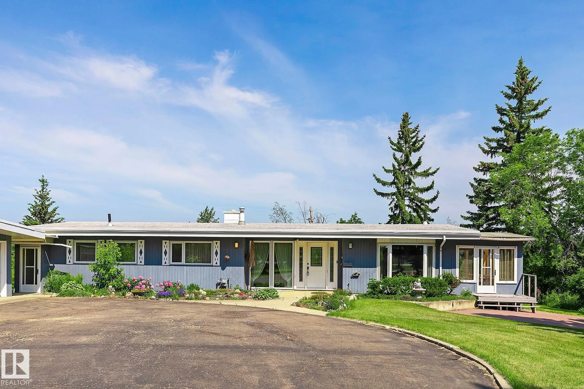 140 WINDERMERE Drive