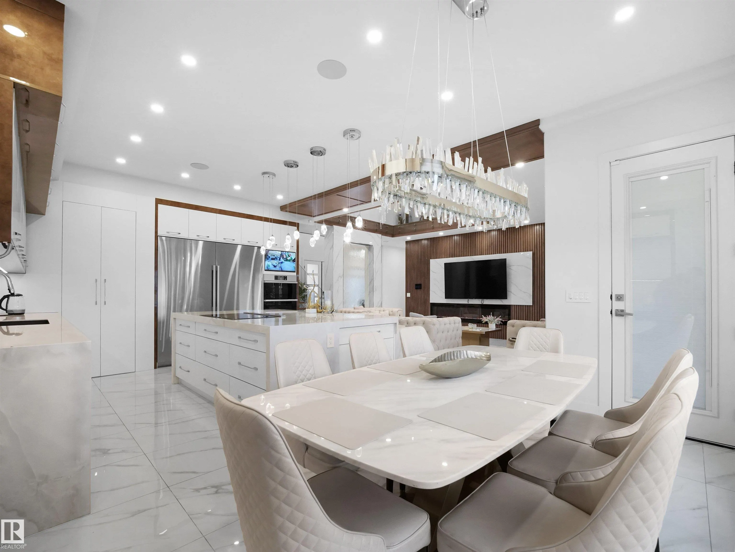 4809 WOOLSEY Lane