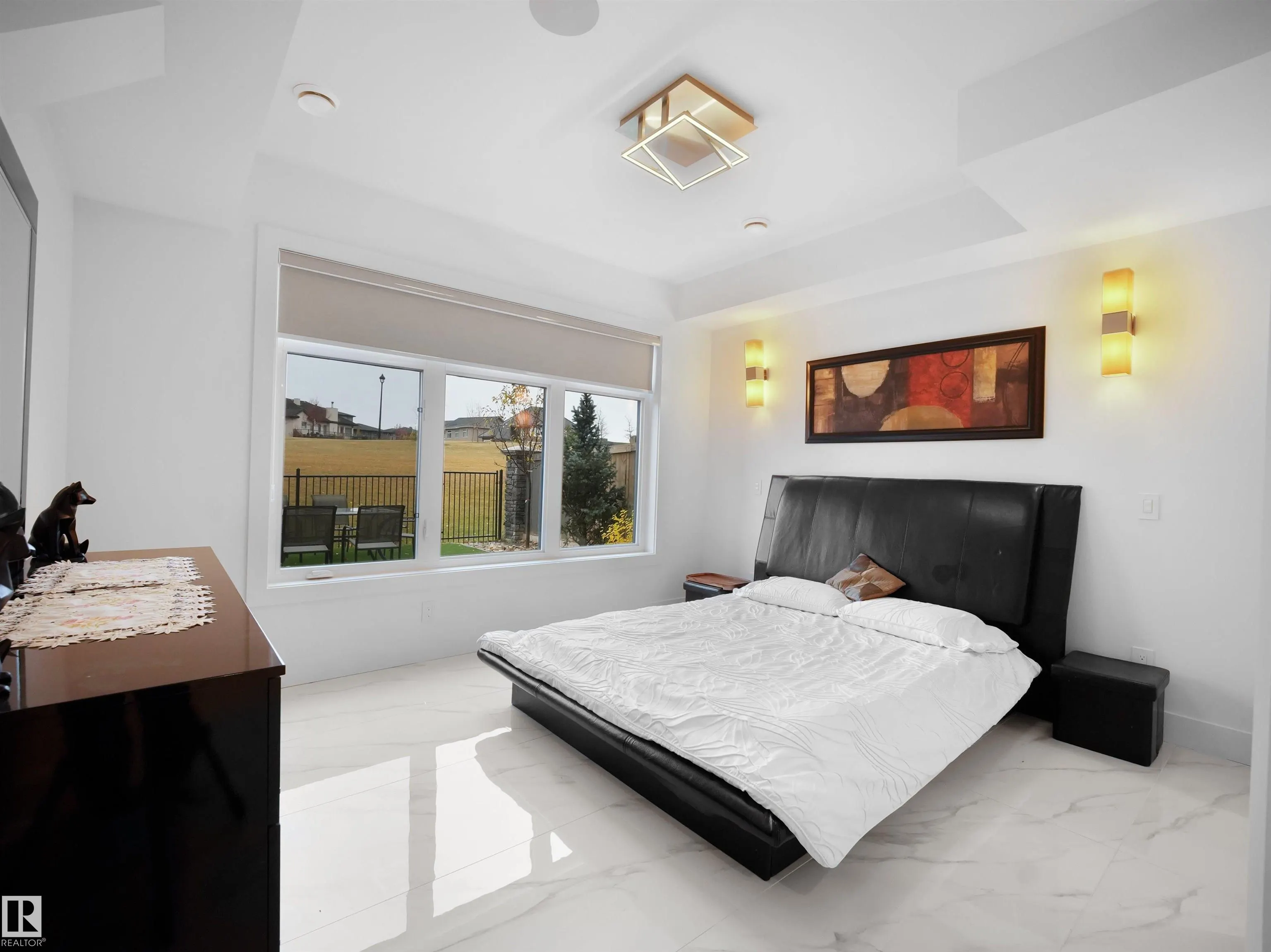 4809 WOOLSEY Lane
