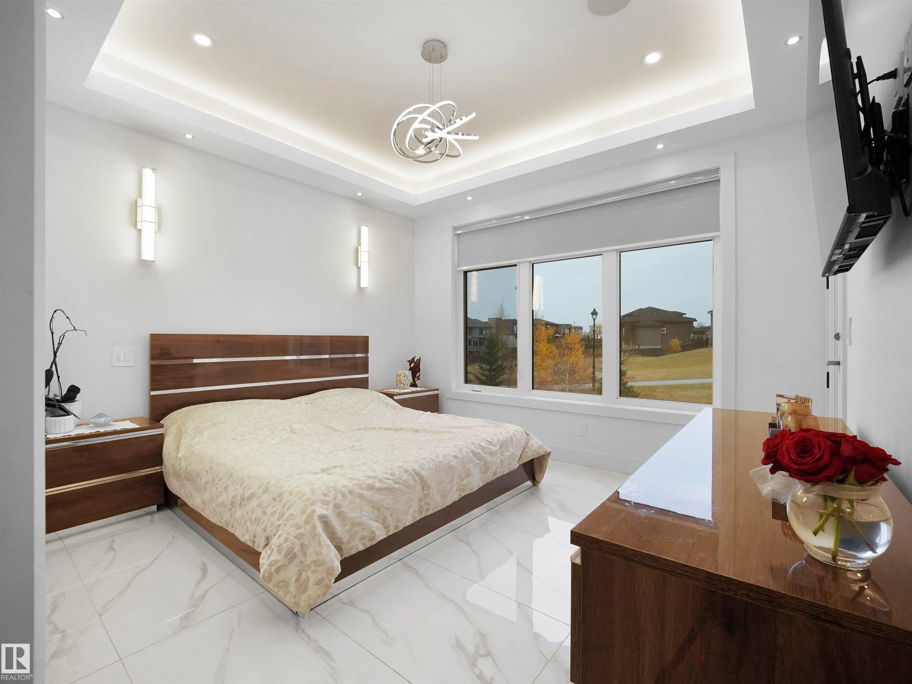 4809 WOOLSEY Lane