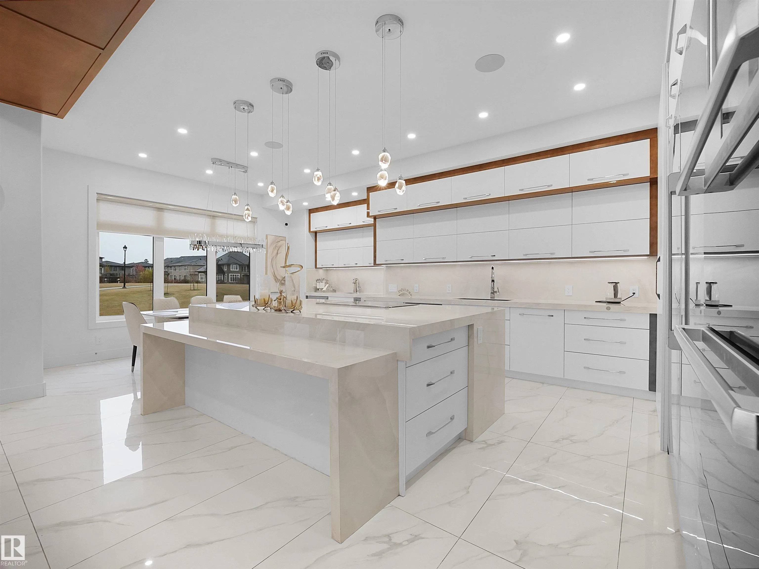 4809 WOOLSEY Lane
