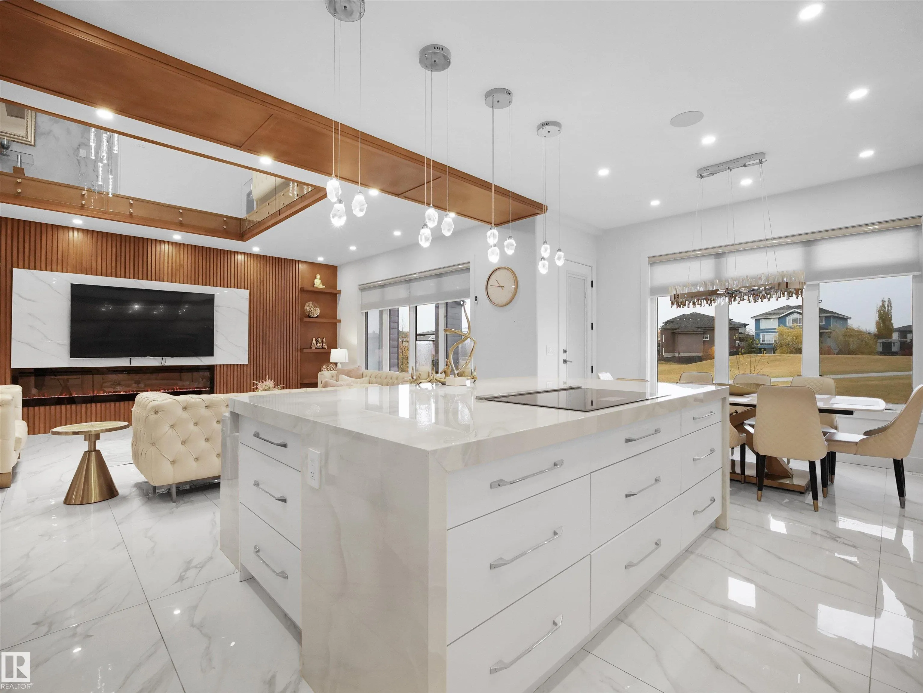 4809 WOOLSEY Lane