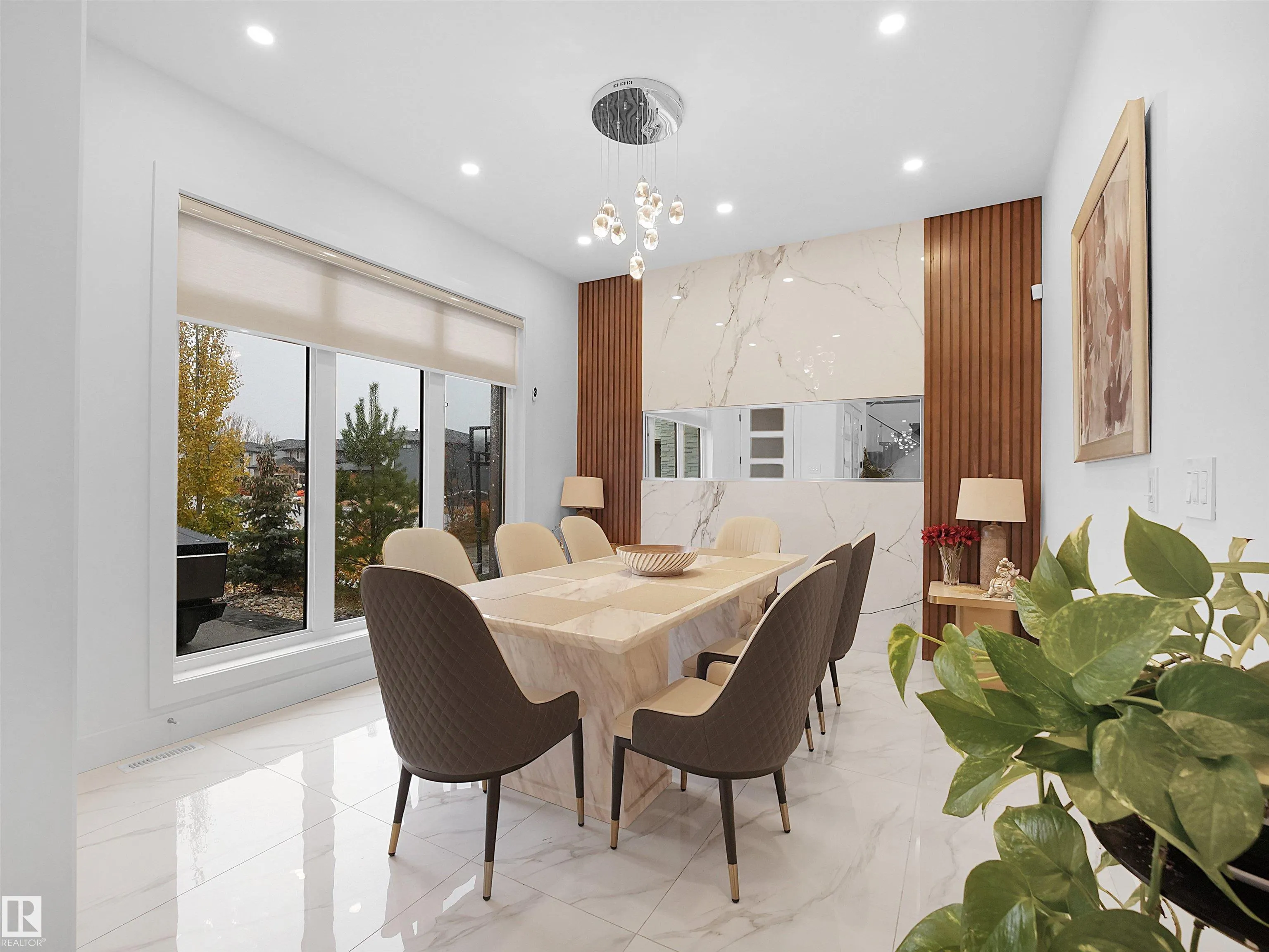 4809 WOOLSEY Lane