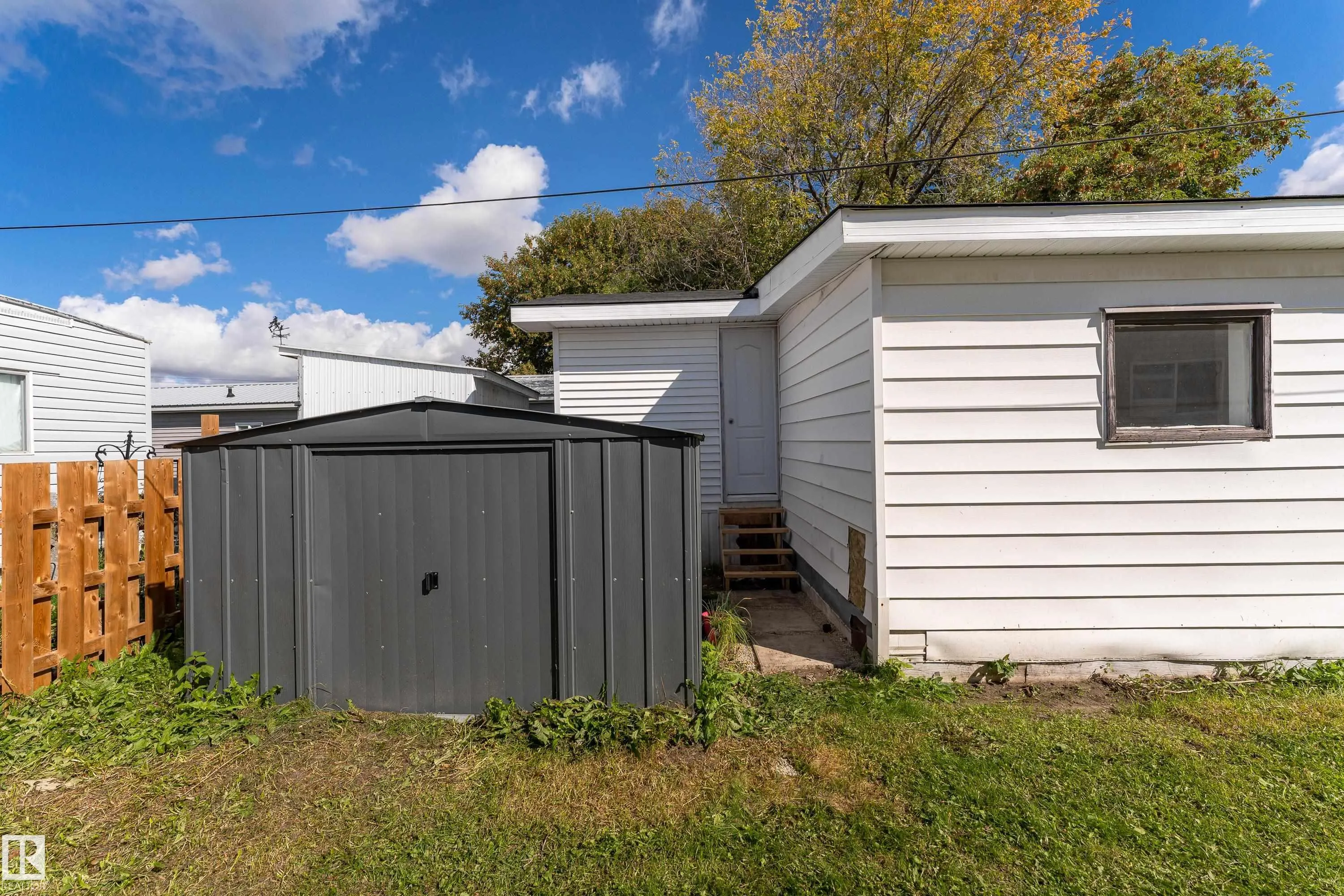 305 calahoo Road