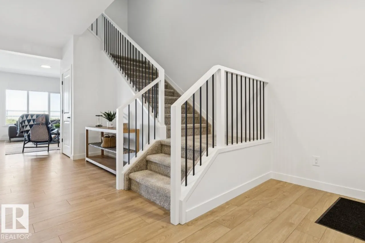 99 Rosa Crescent
