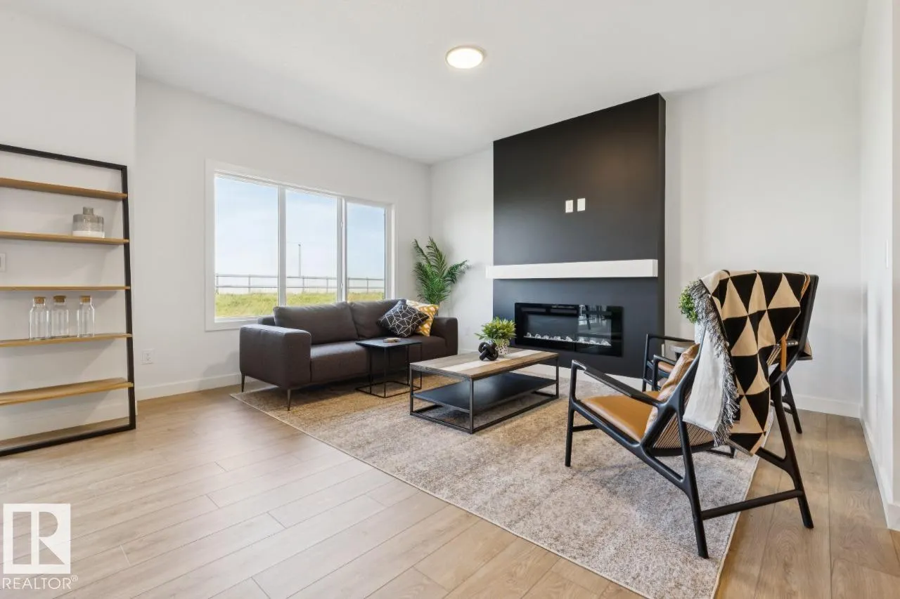 99 Rosa Crescent