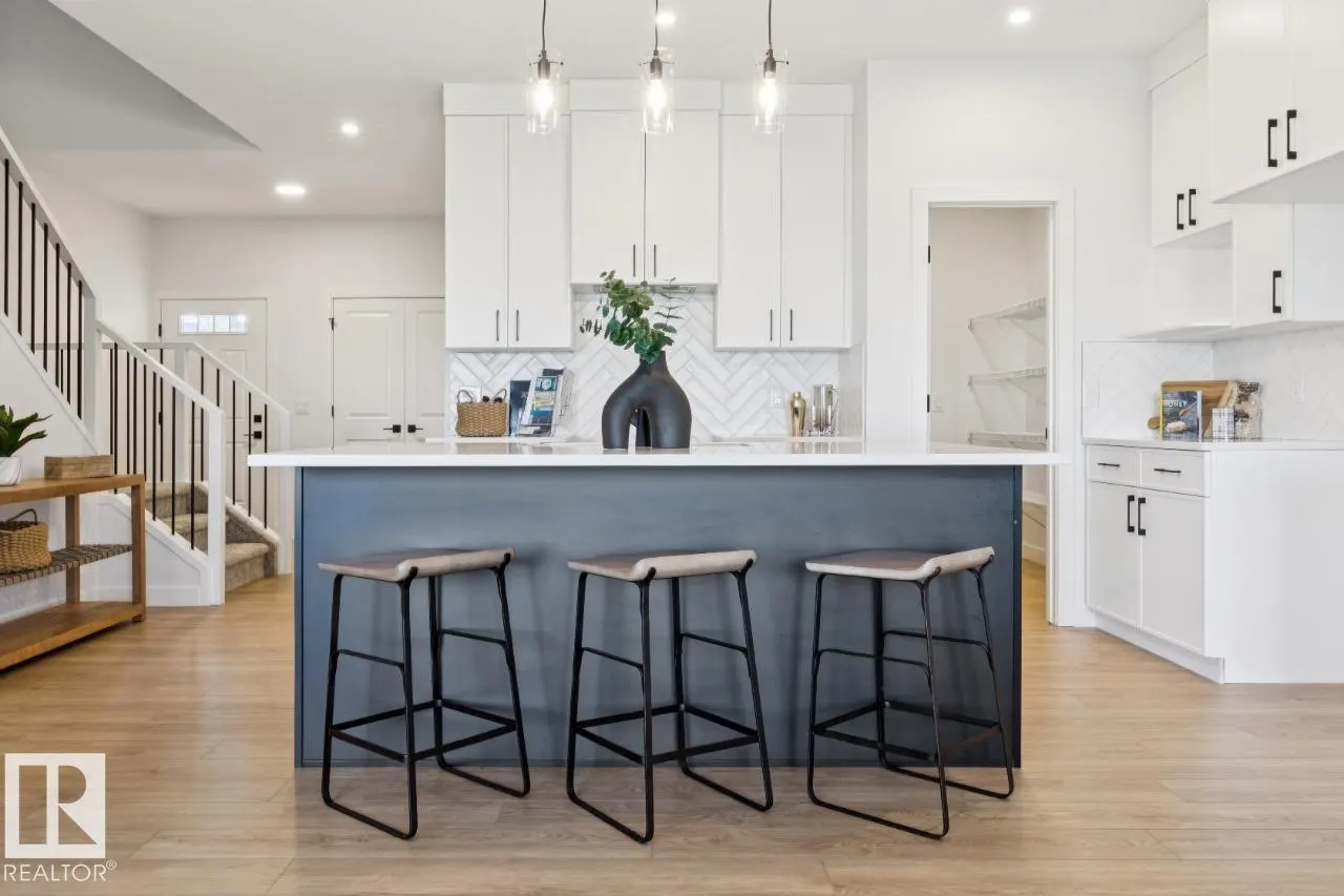 99 Rosa Crescent