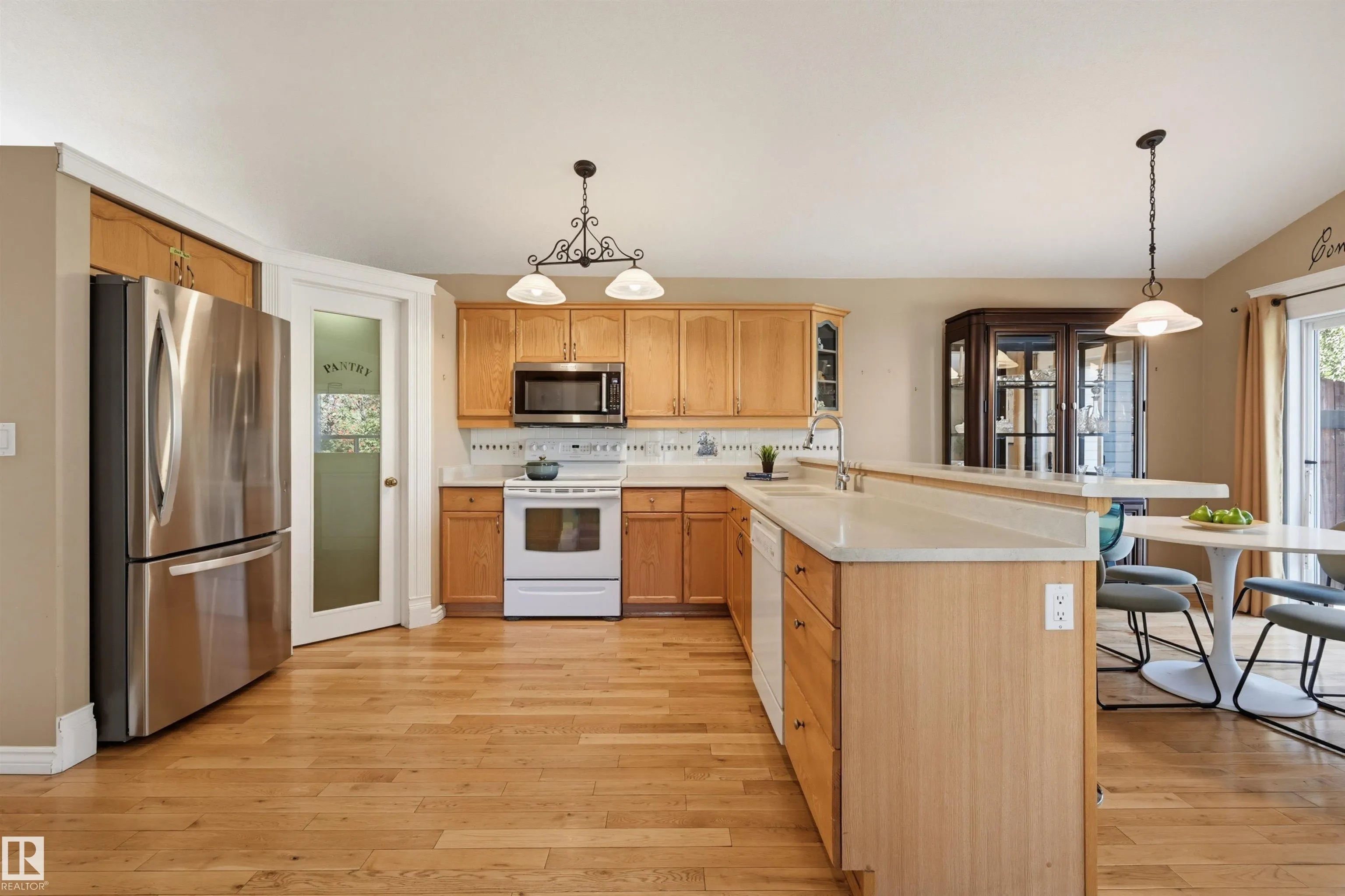 89 Dunfield Crescent