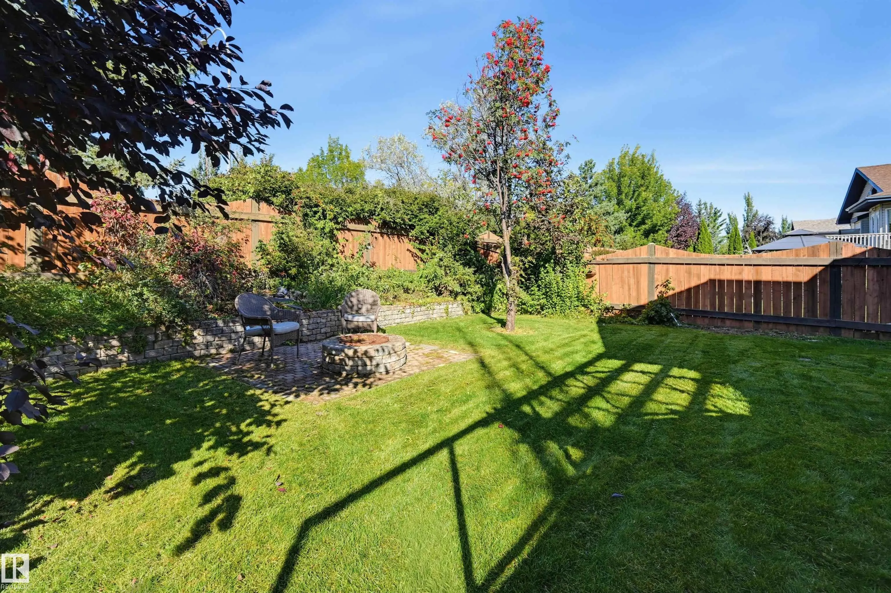 89 Dunfield Crescent