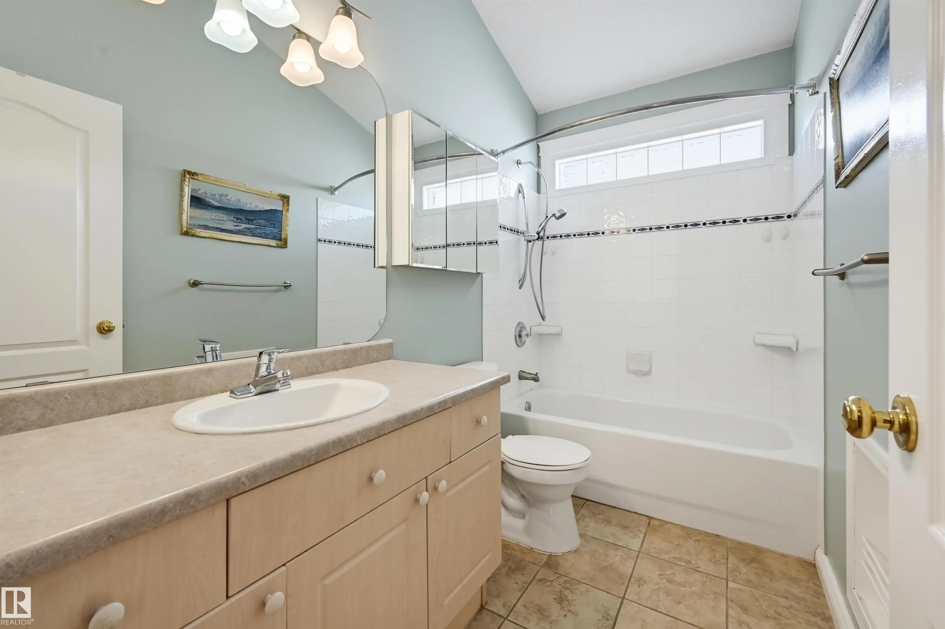 89 Dunfield Crescent