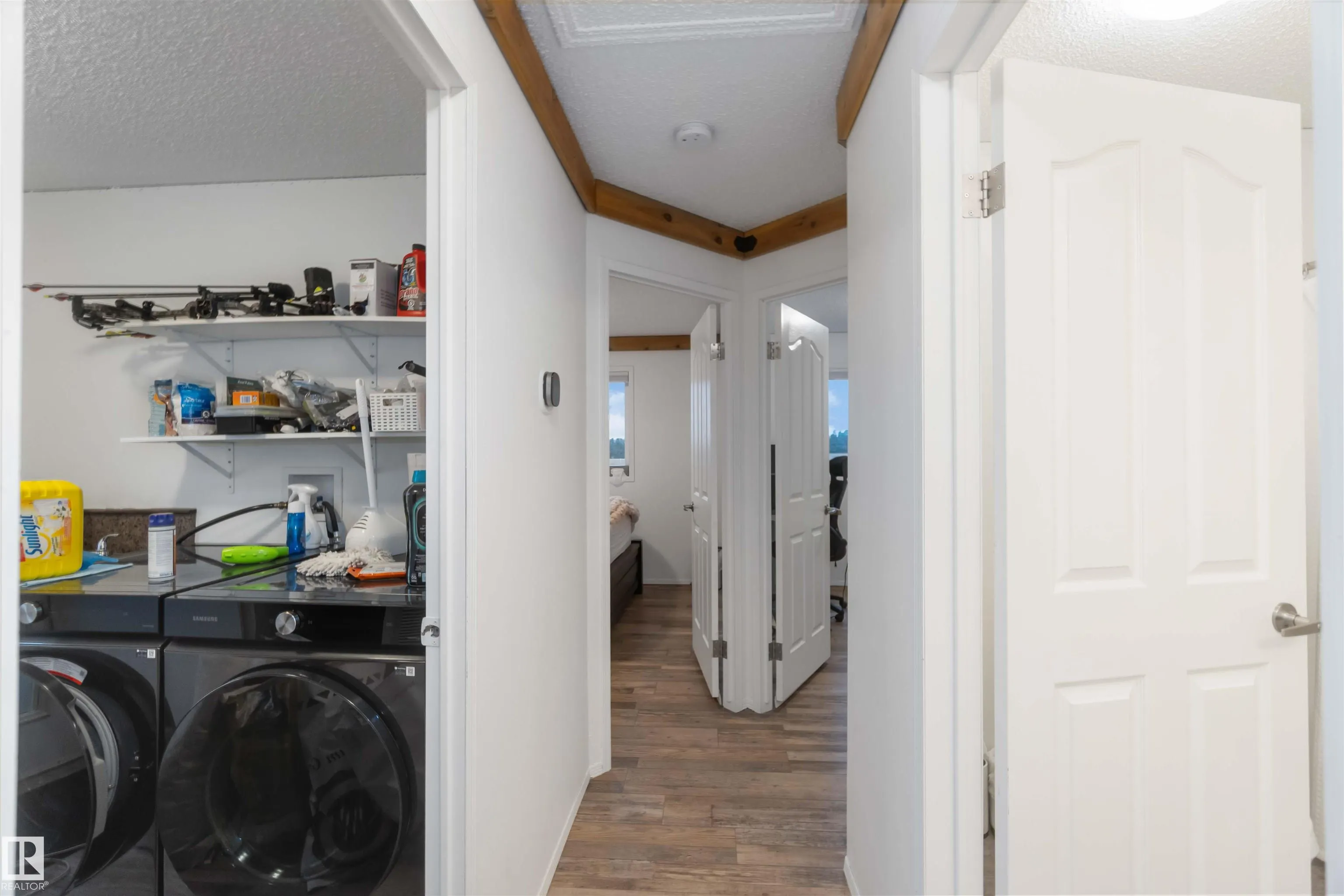53273 RGE ROAD 215