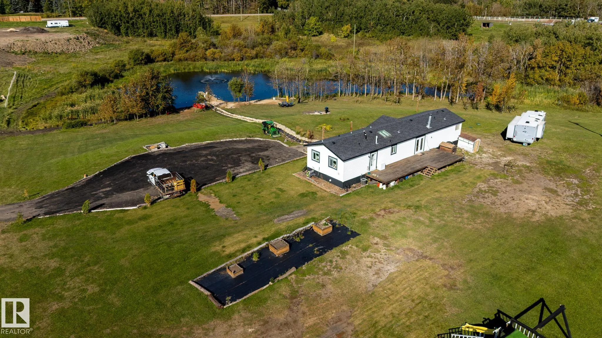 53273 RGE ROAD 215