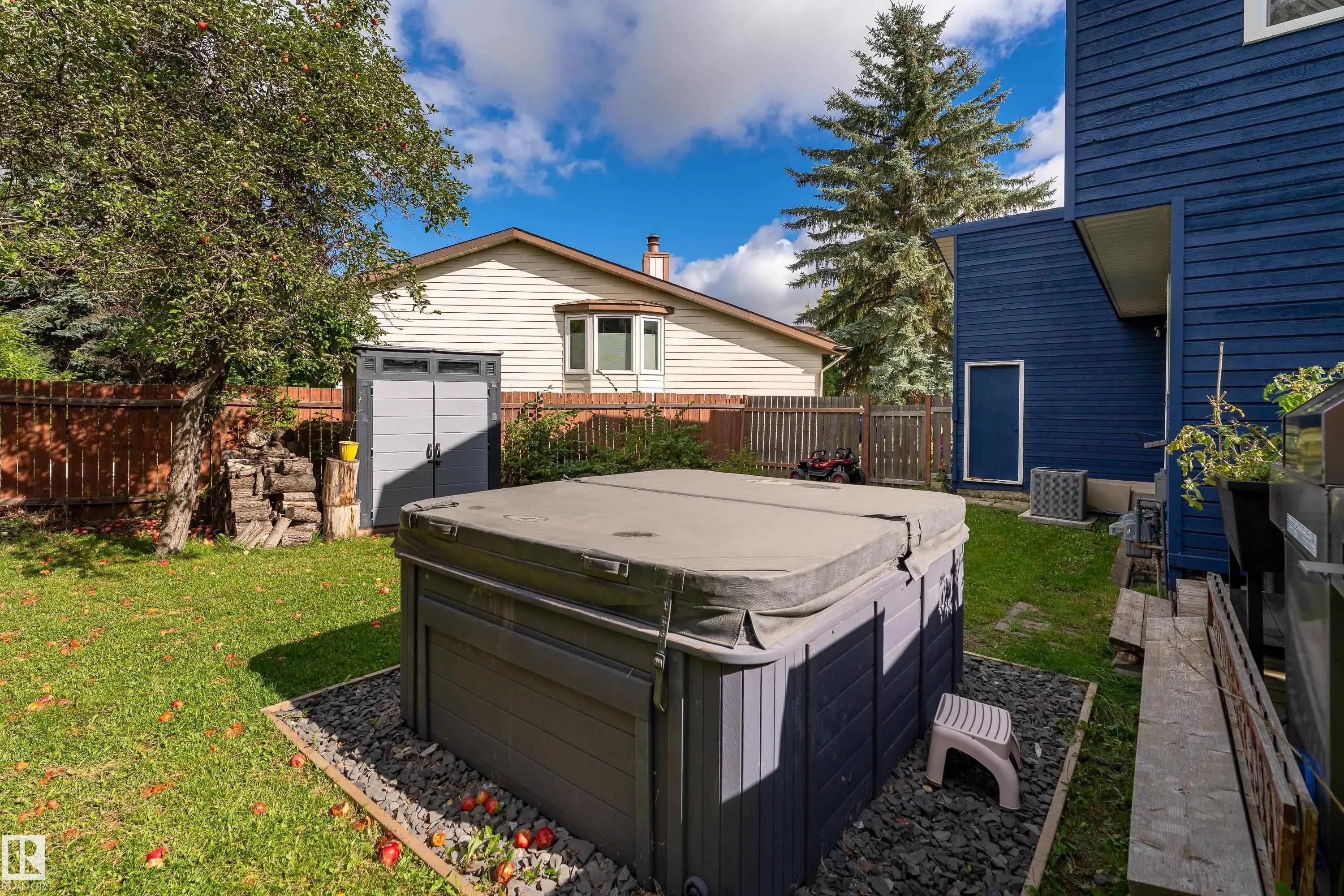 11 PATTERSON Crescent