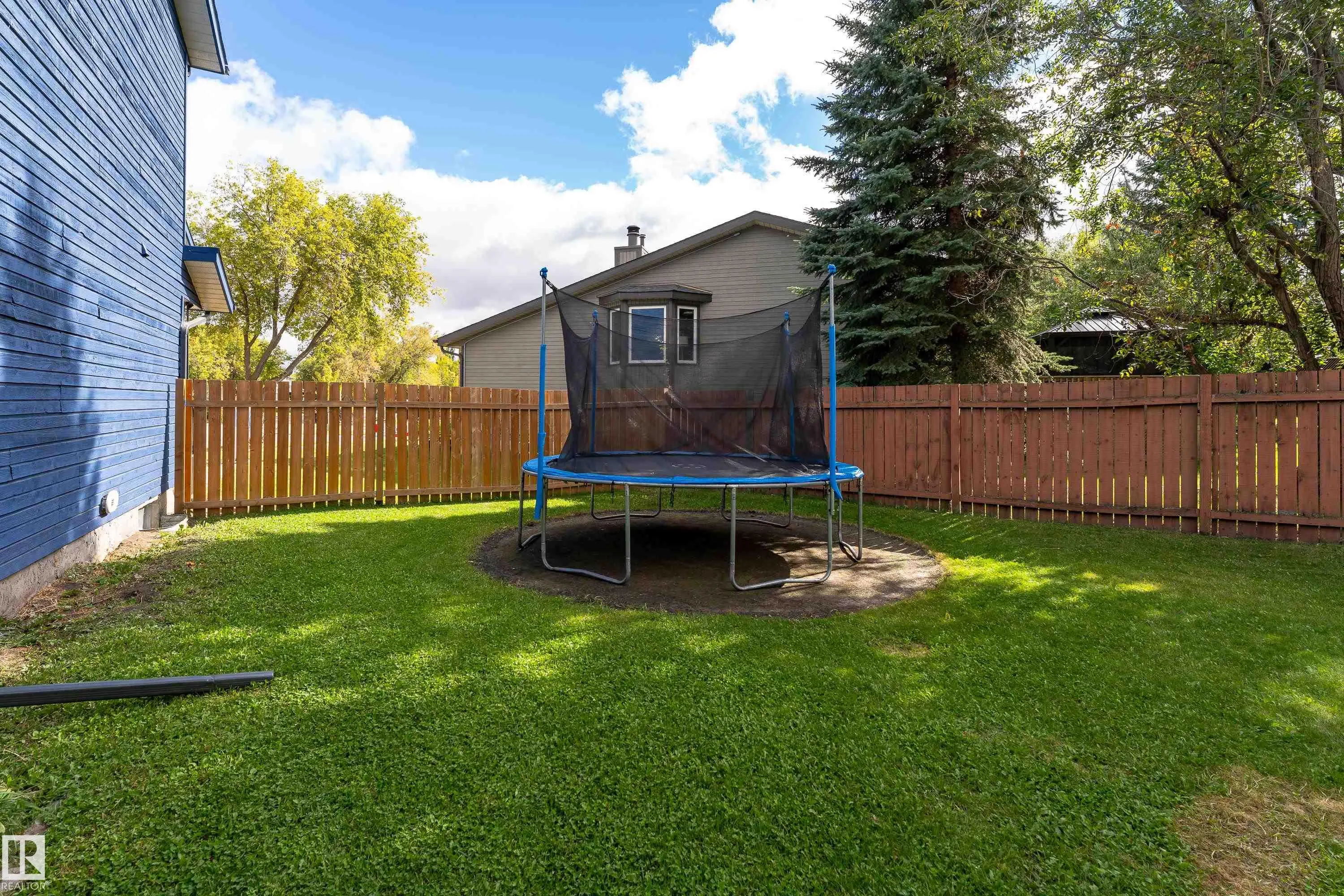 11 PATTERSON Crescent