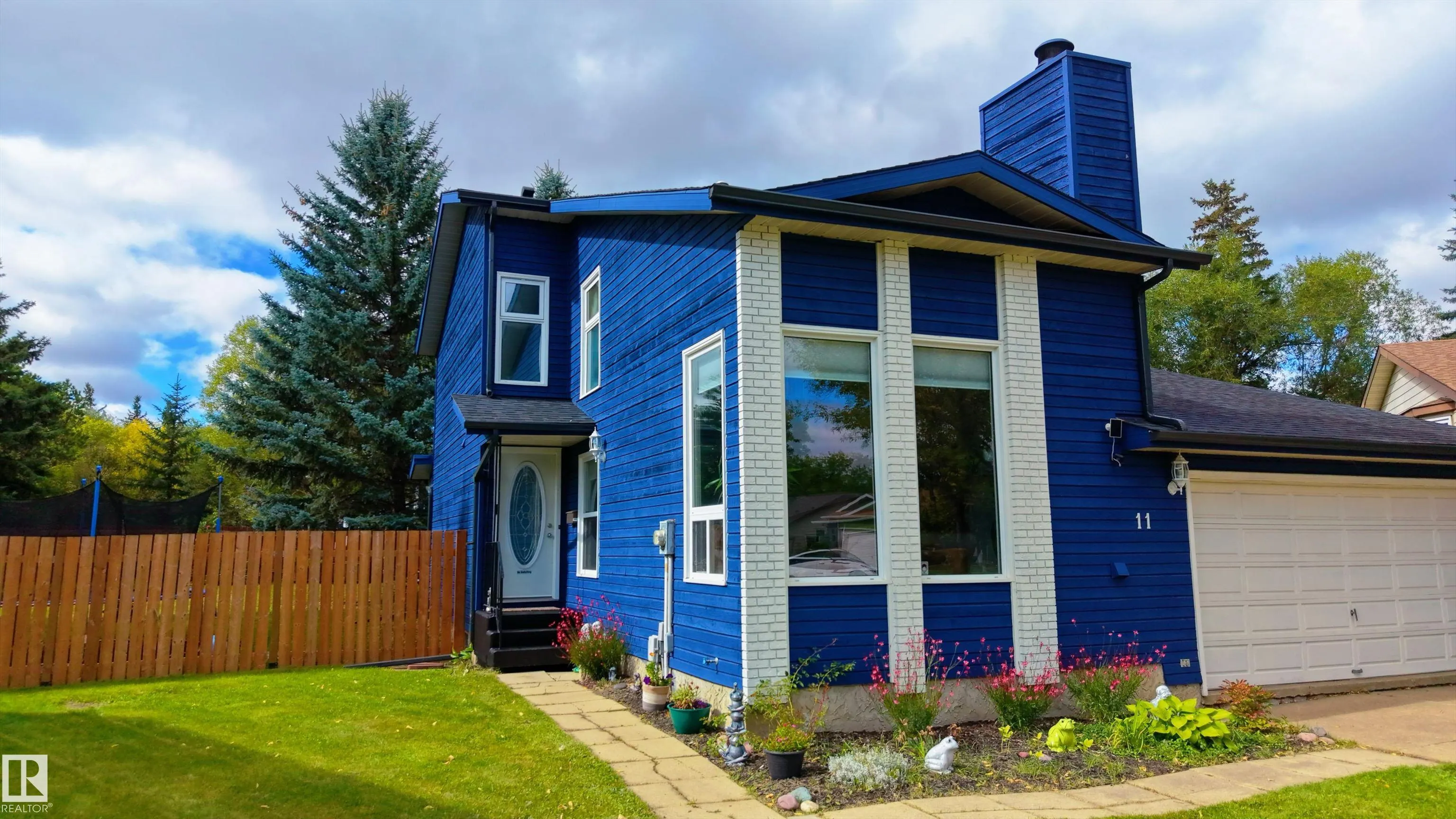 11 PATTERSON Crescent