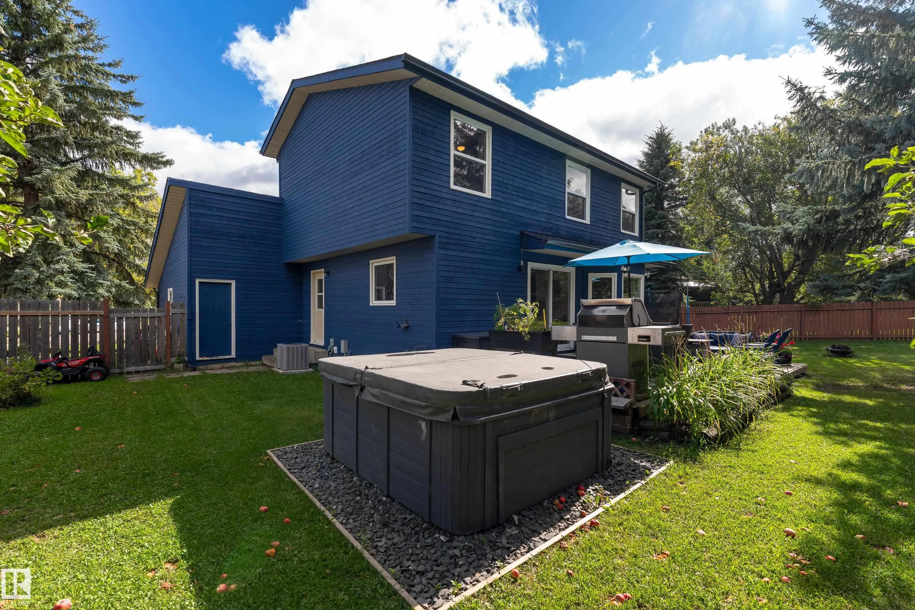 11 PATTERSON Crescent