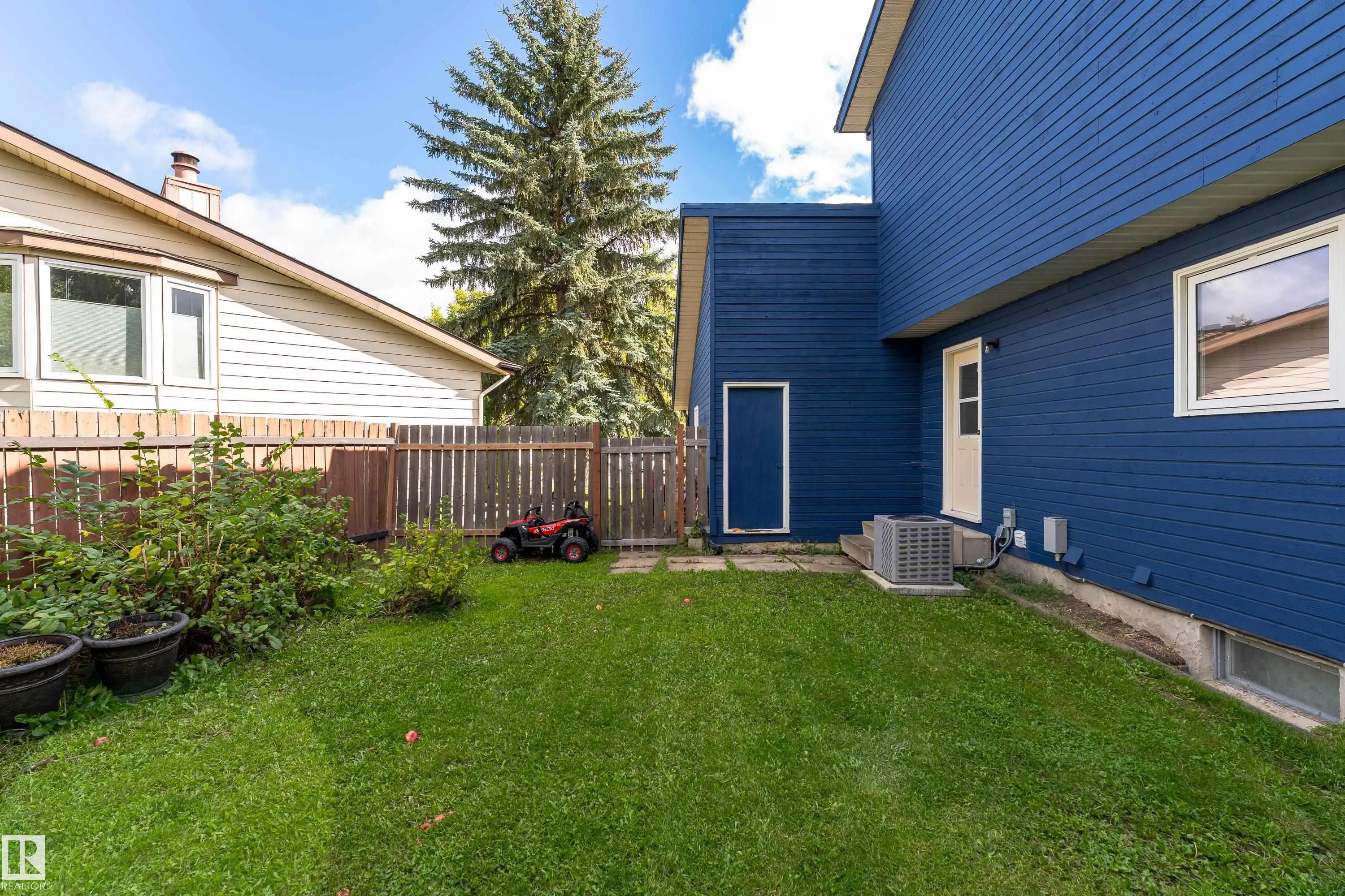 11 PATTERSON Crescent