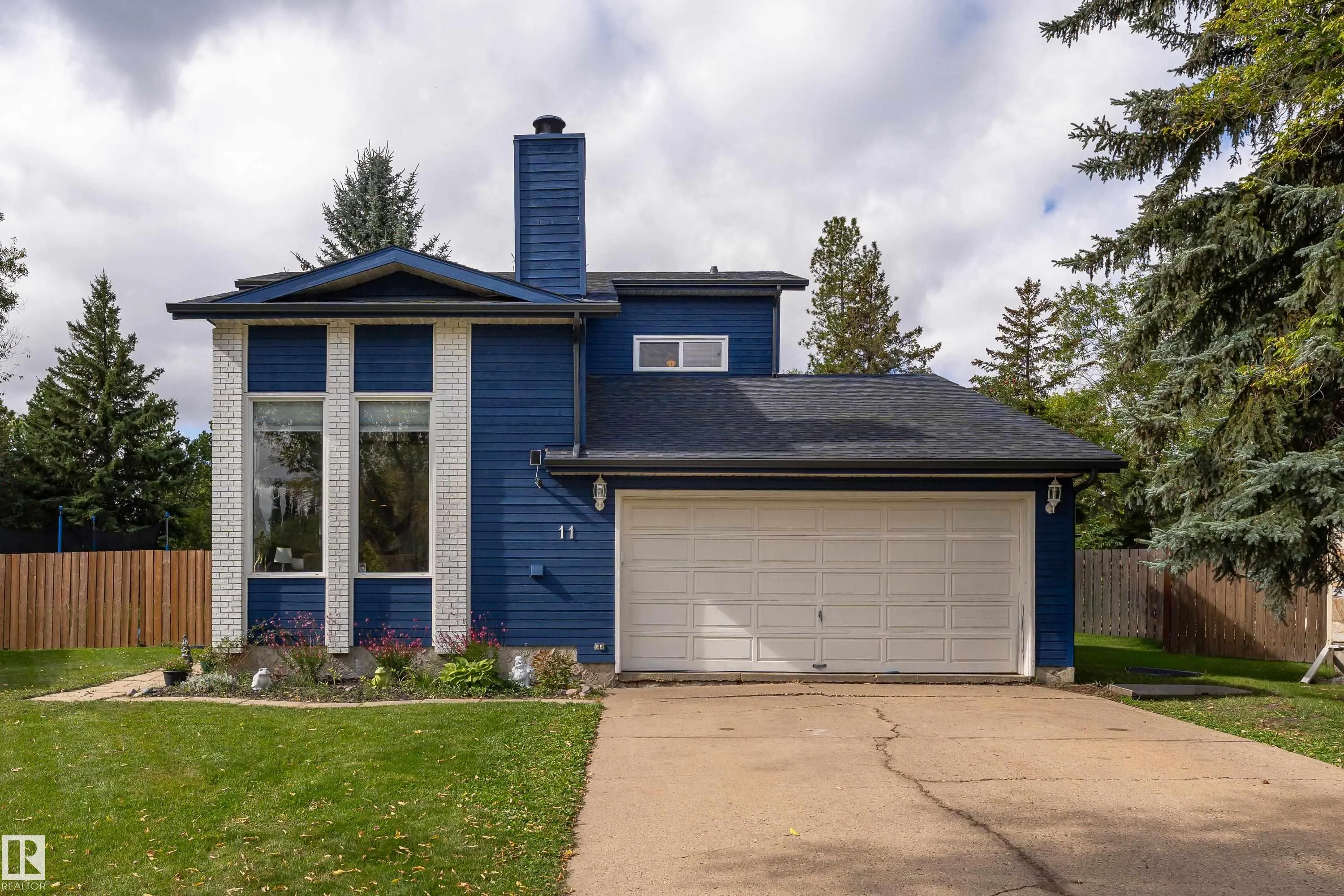 11 PATTERSON Crescent