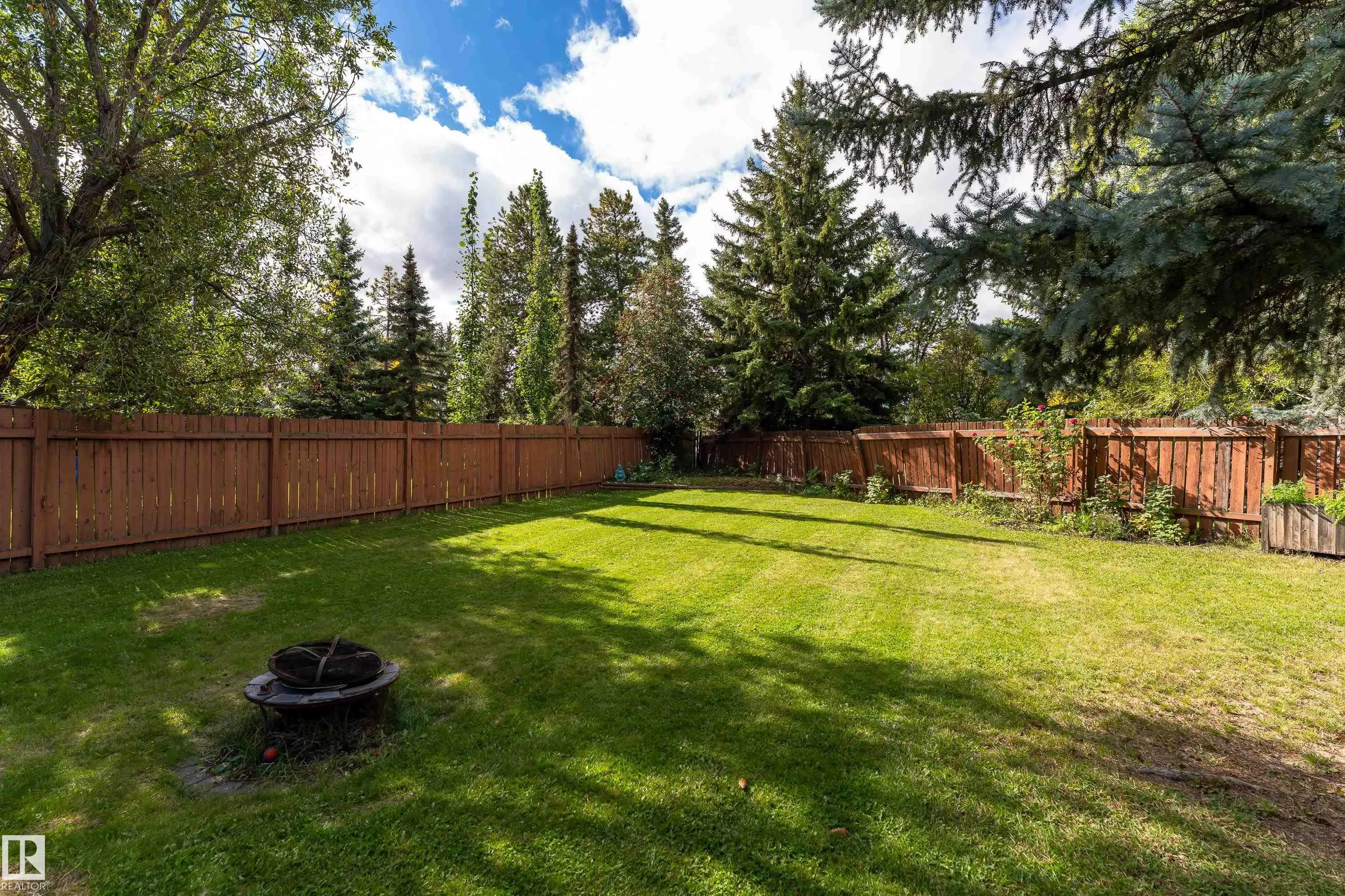 11 PATTERSON Crescent