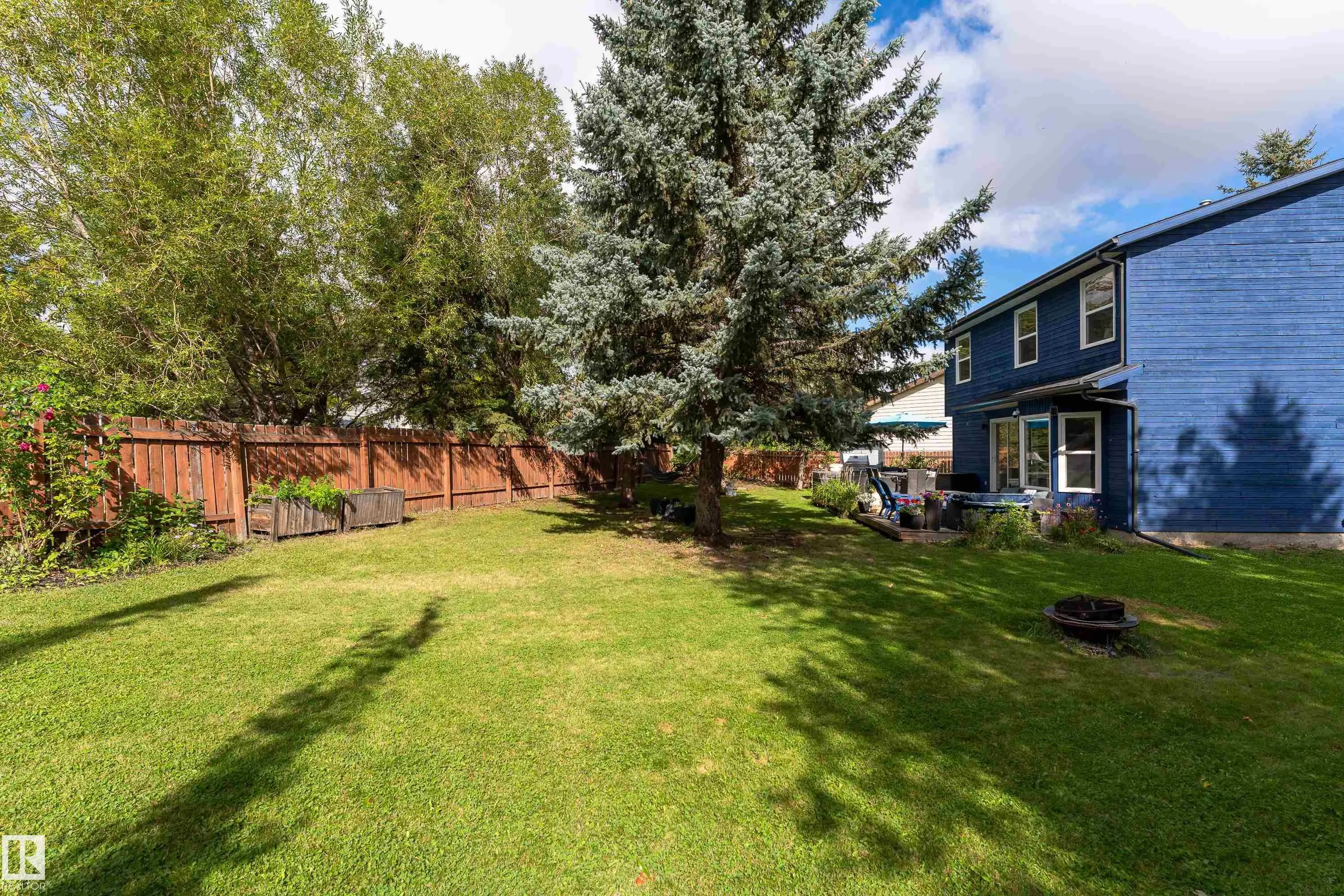 11 PATTERSON Crescent