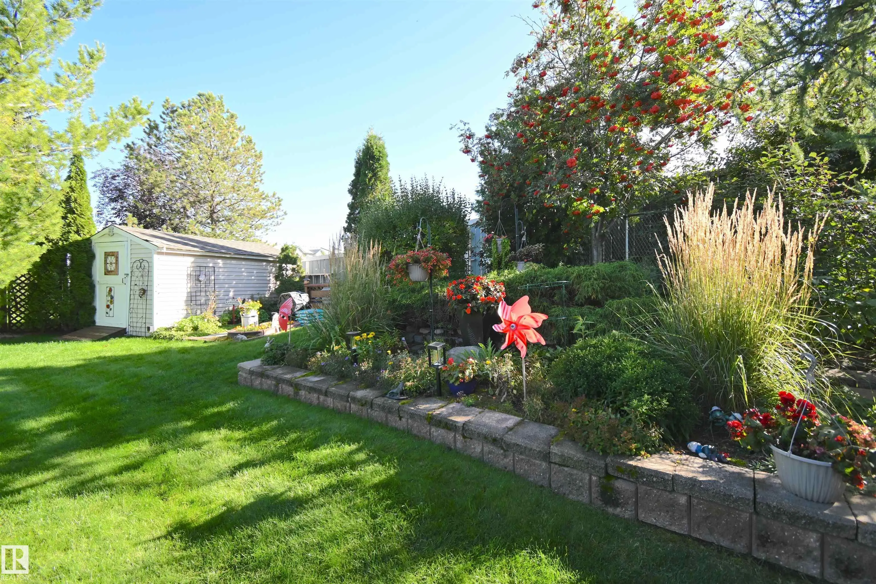 56 STONESHIRE Crescent