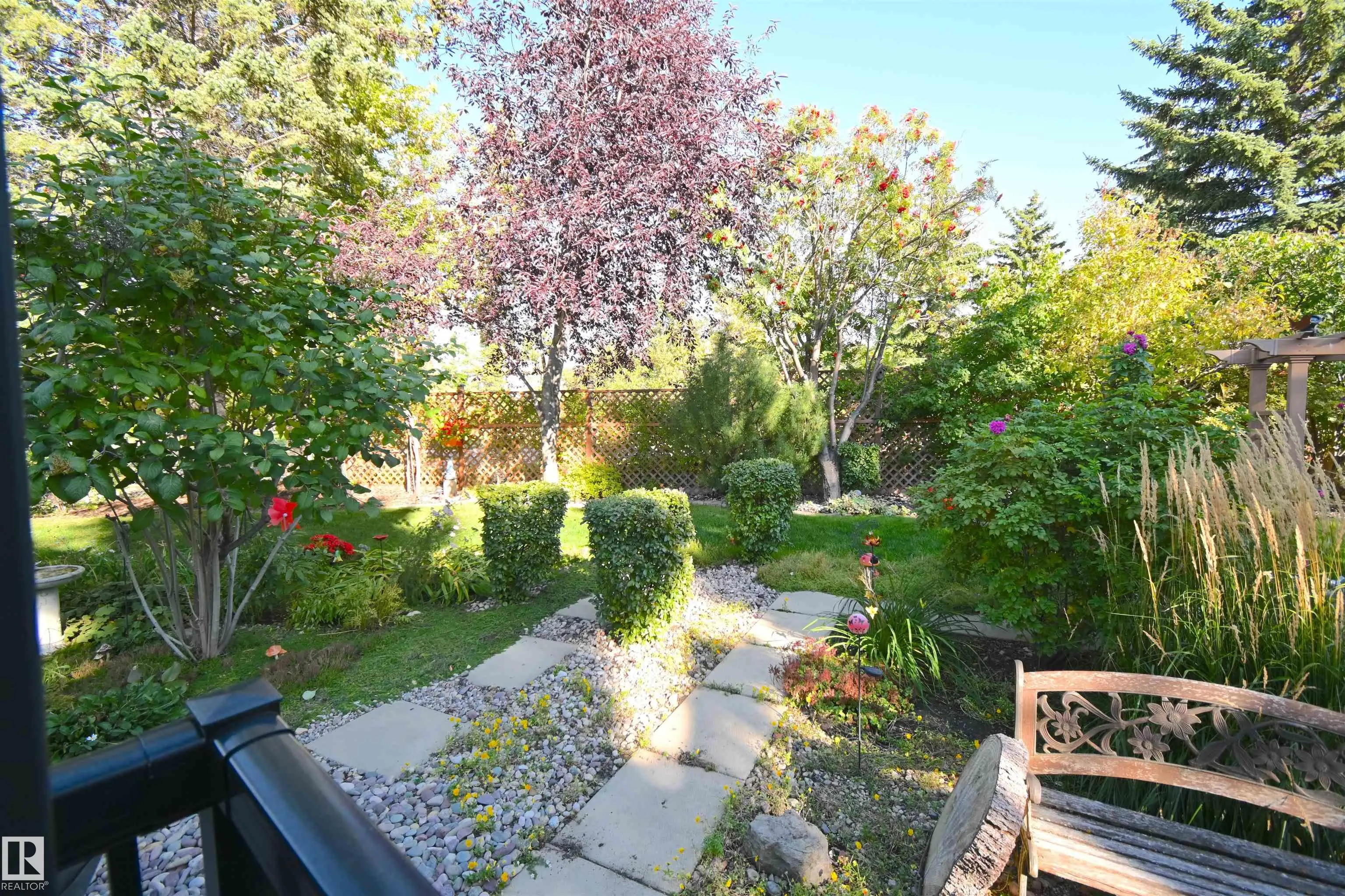 56 STONESHIRE Crescent