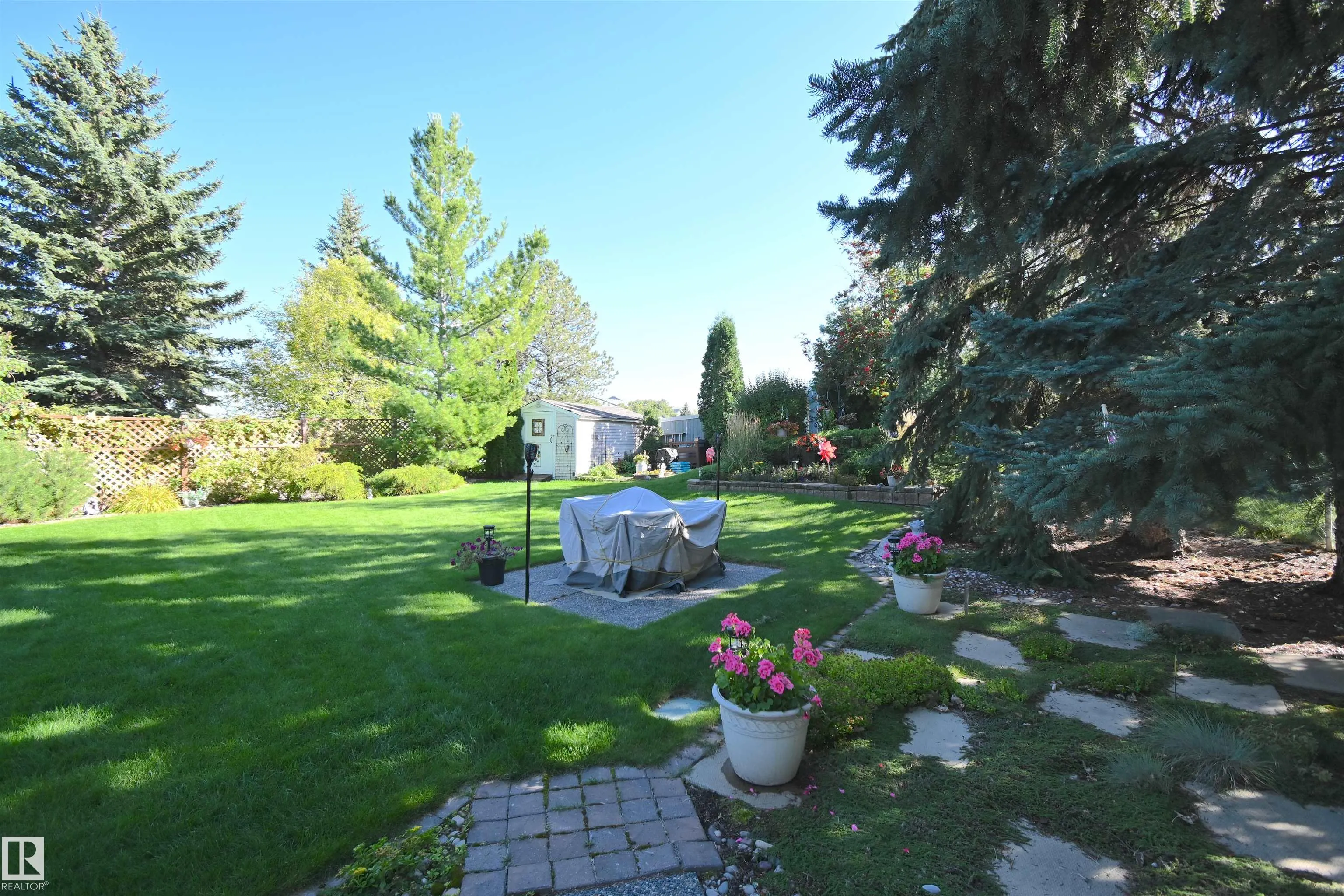 56 STONESHIRE Crescent