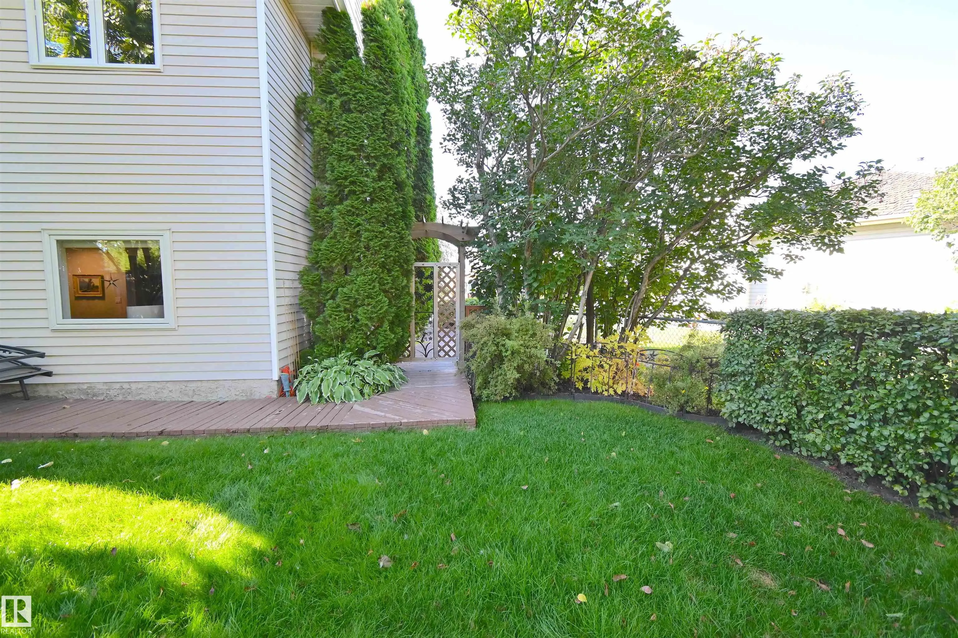 56 STONESHIRE Crescent