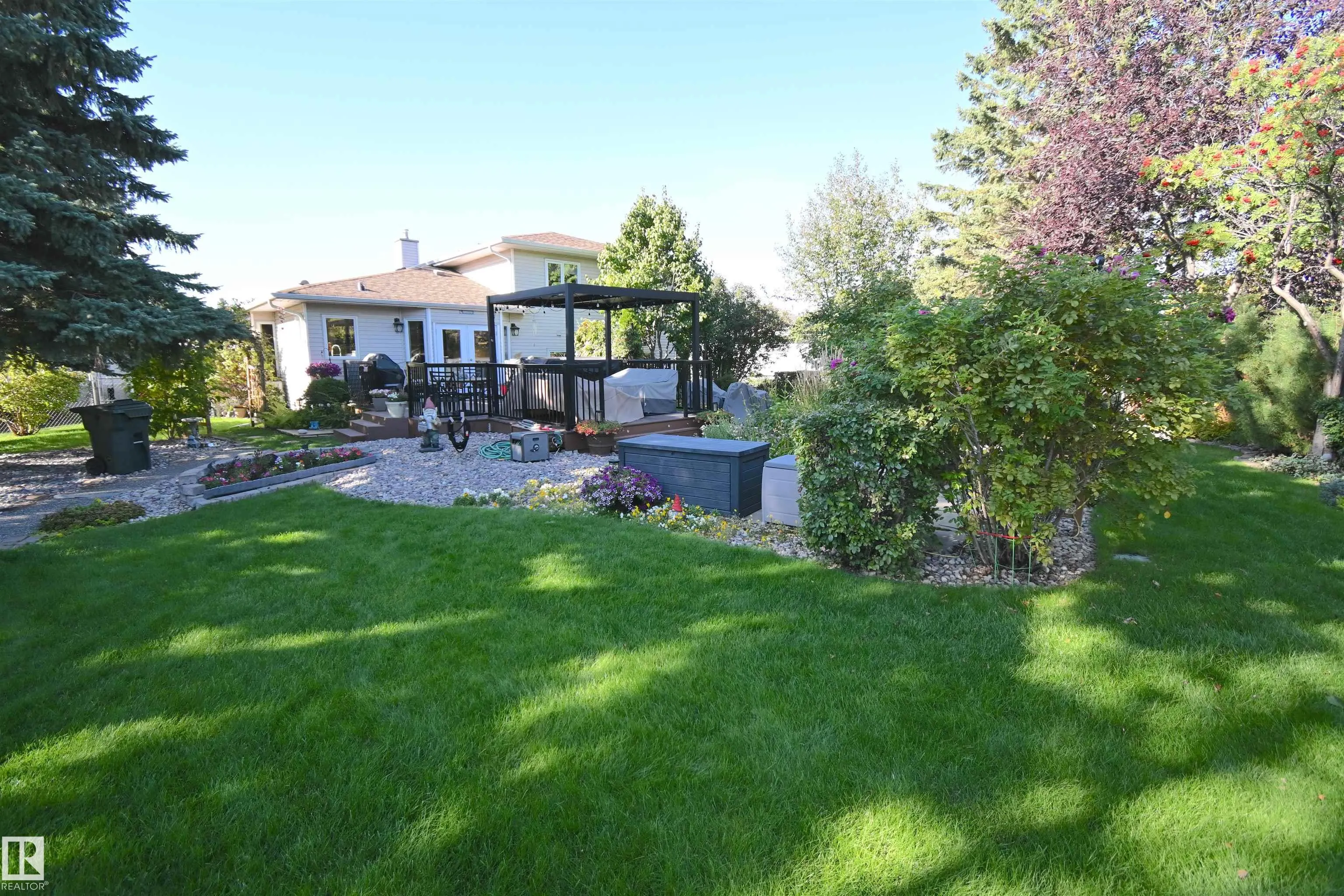 56 STONESHIRE Crescent
