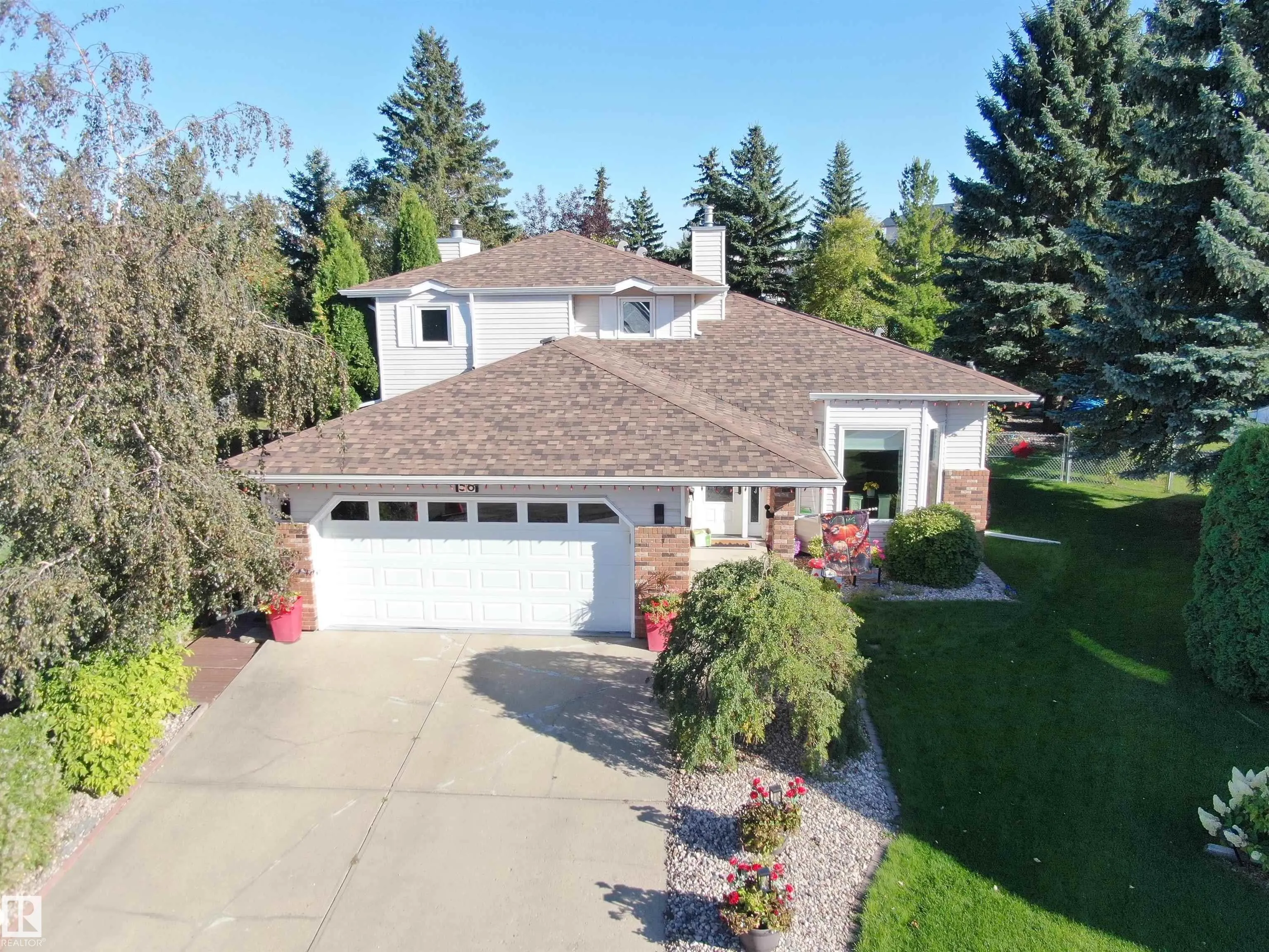 56 STONESHIRE Crescent