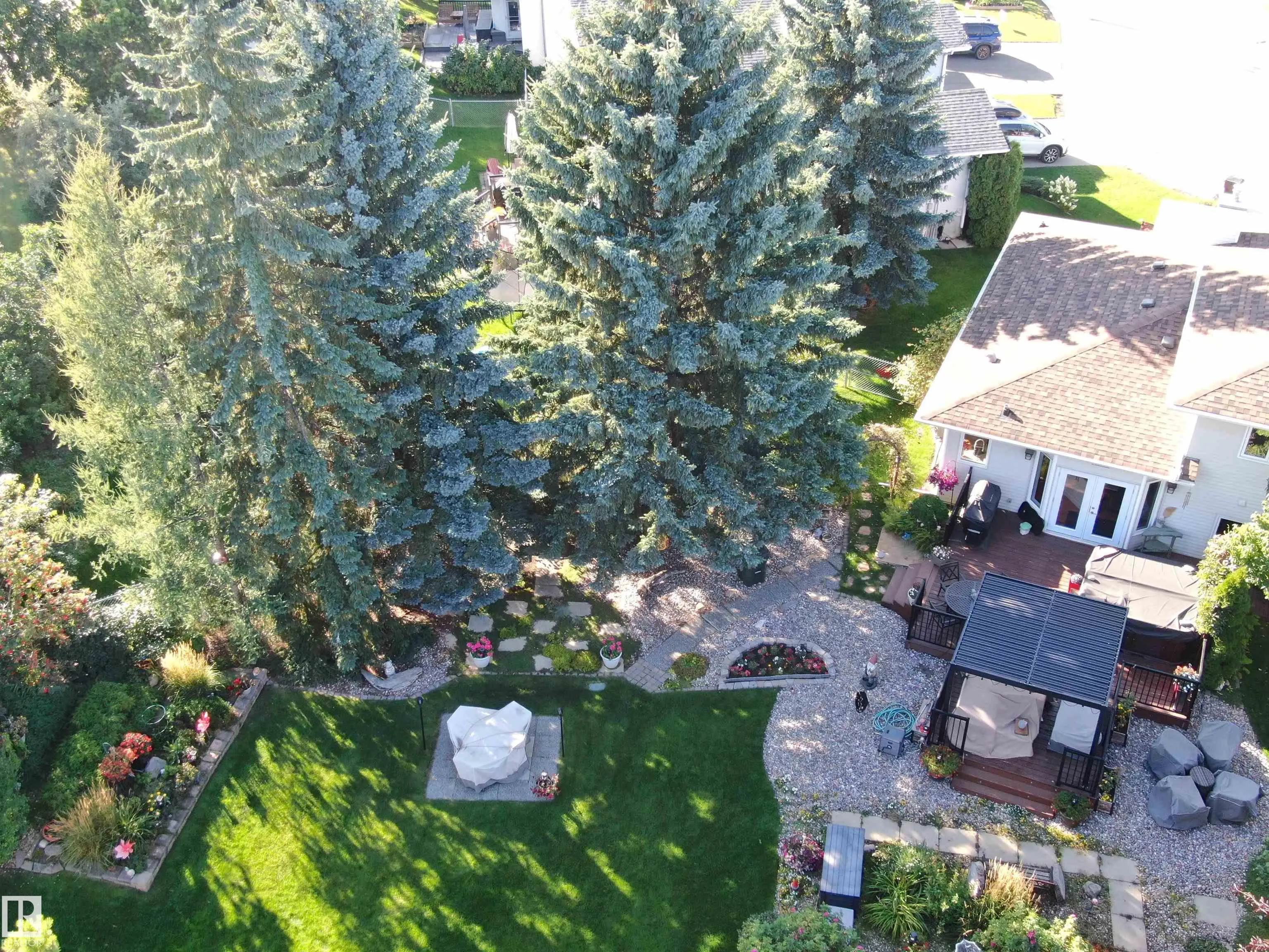 56 STONESHIRE Crescent