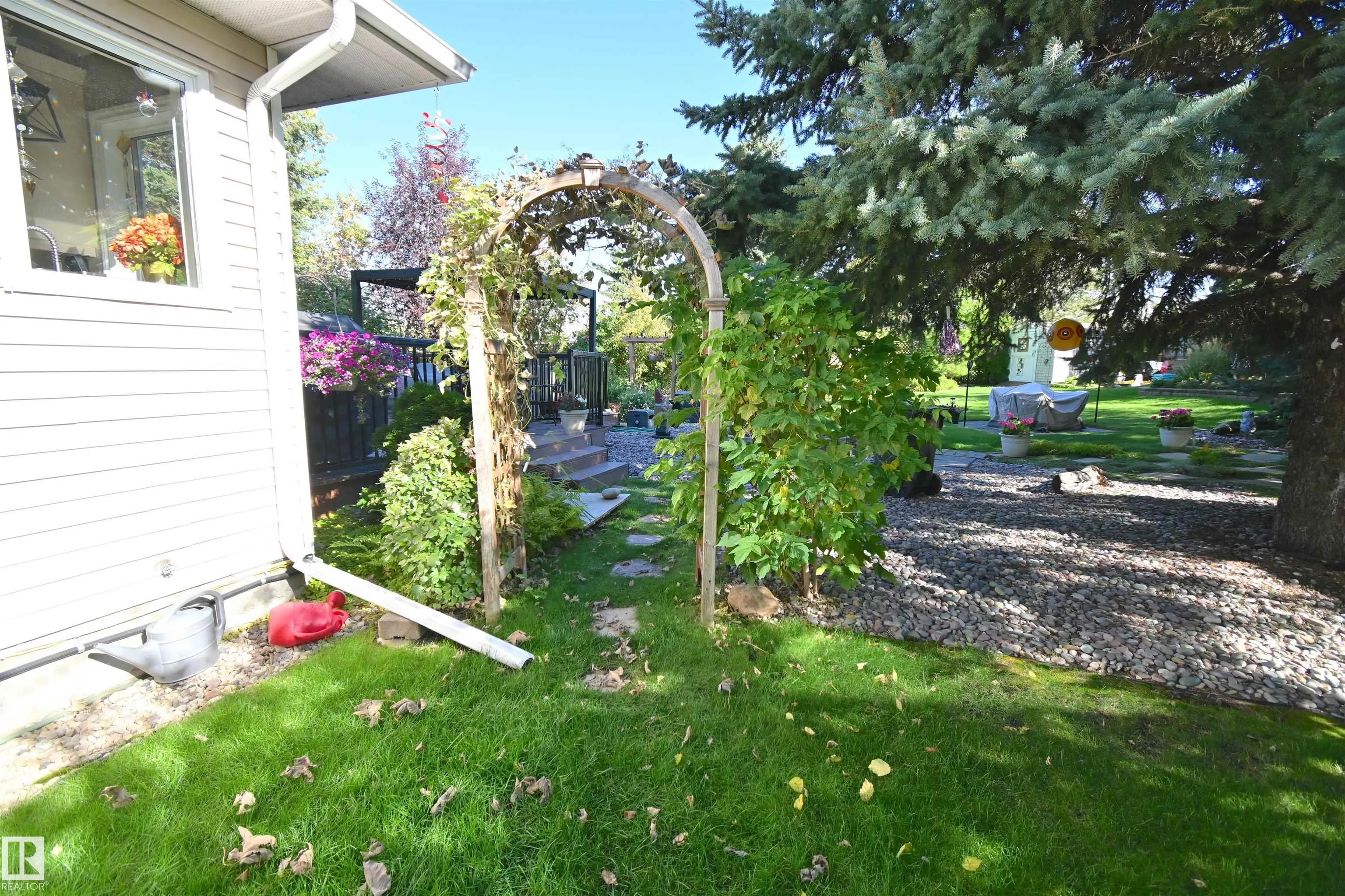 56 STONESHIRE Crescent
