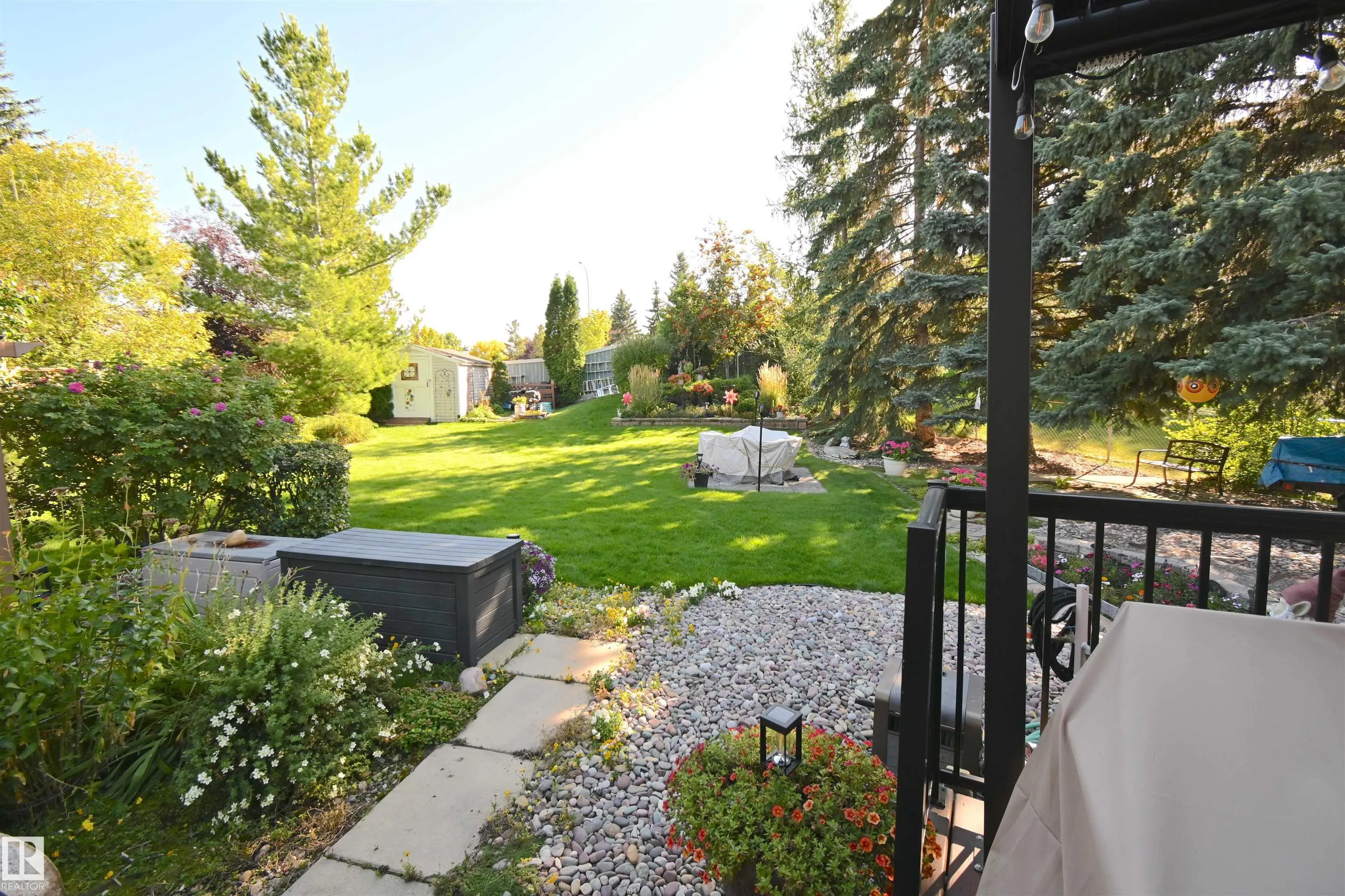 56 STONESHIRE Crescent