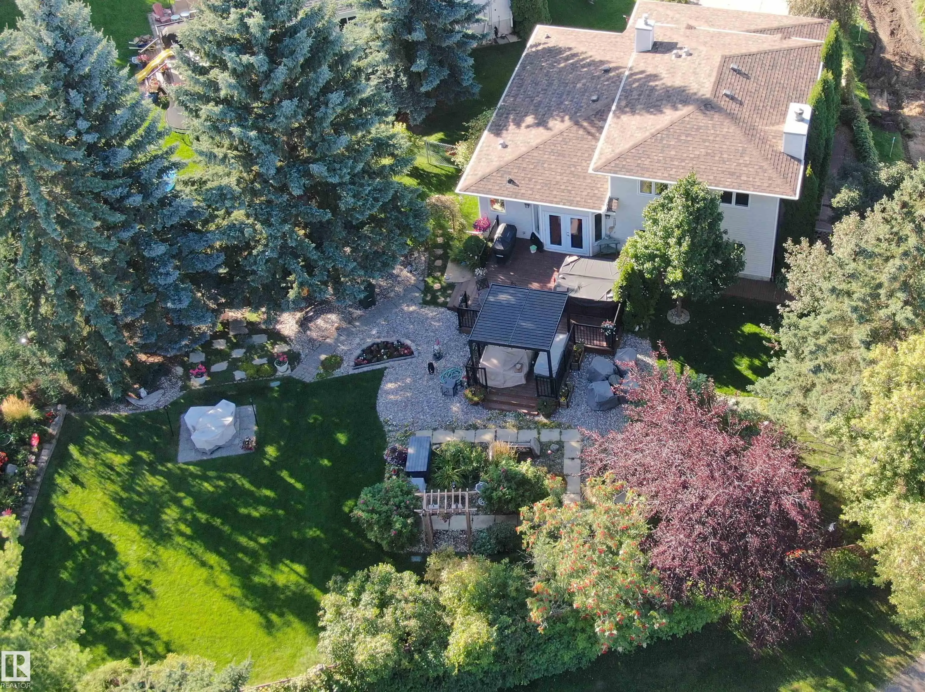 56 STONESHIRE Crescent