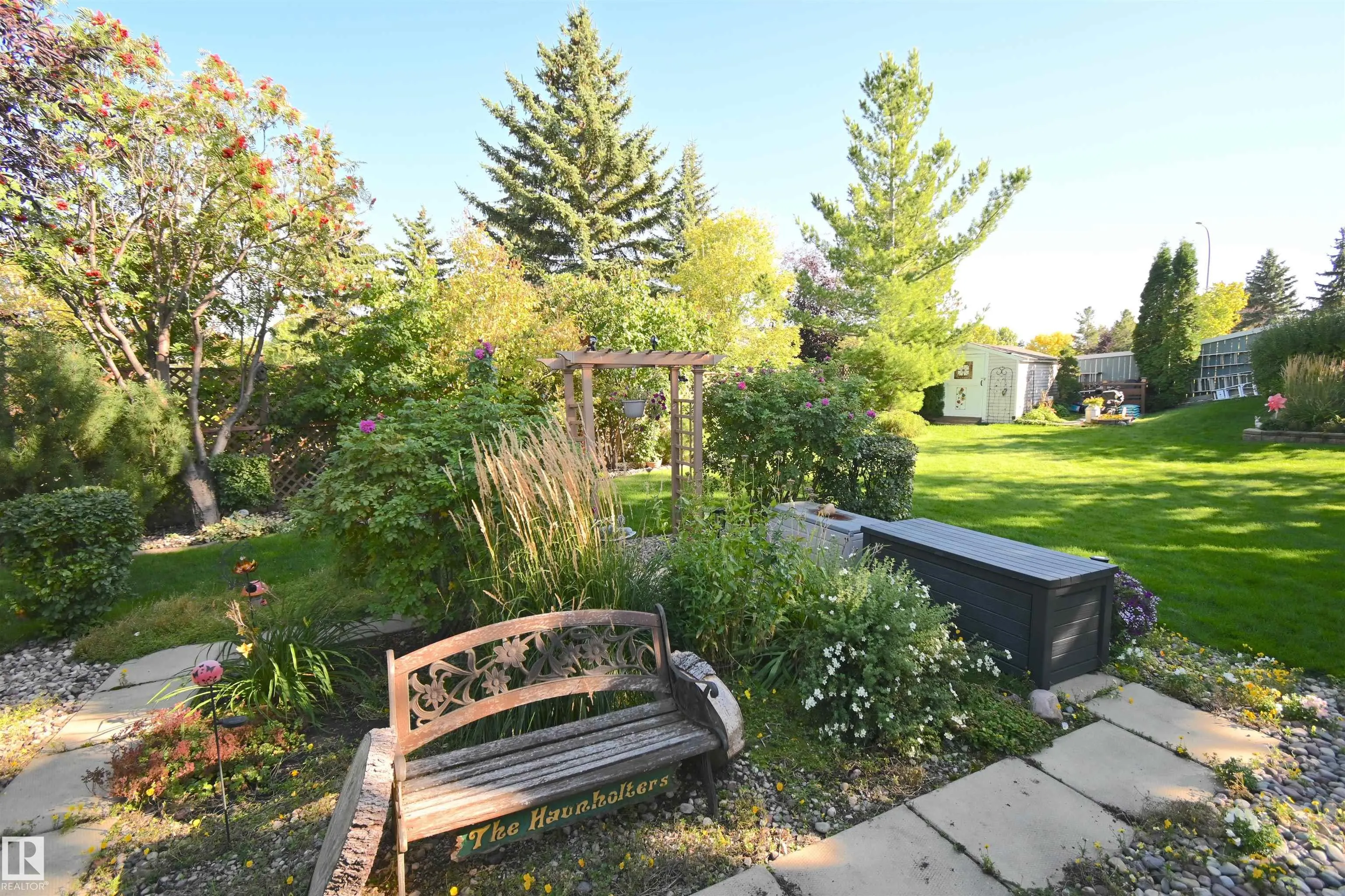 56 STONESHIRE Crescent